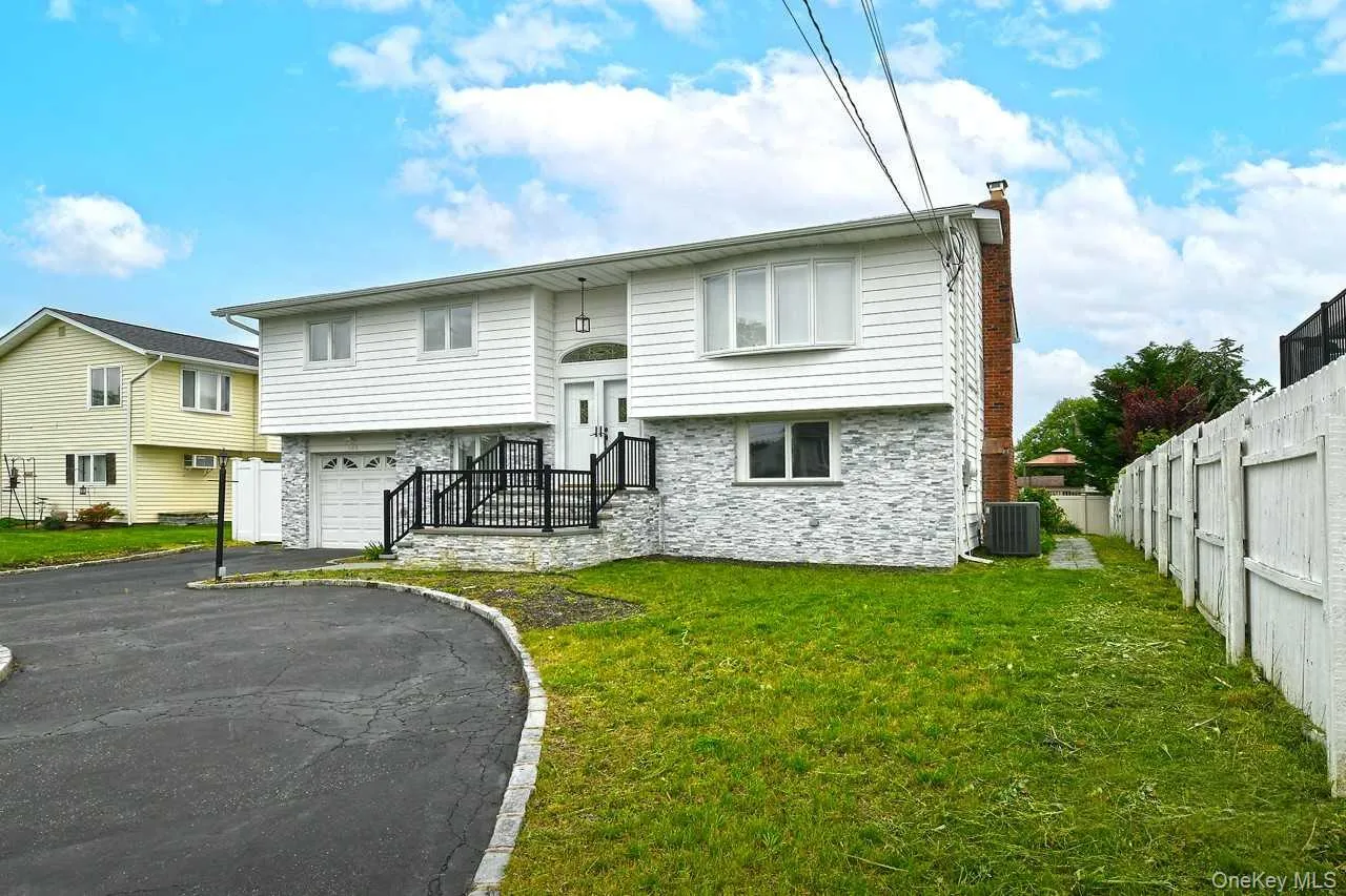 107 Beverly Road, Oyster Bay, NY, 5 Bedrooms Bedrooms, 11 Rooms Rooms,2 BathroomsBathrooms,Residential,For Rent,Beverly,0,1005715 107 Beverly Road, Oyster Bay, NY, 5 Bedrooms Bedrooms, 11 Rooms Rooms,2 BathroomsBathrooms,Residential,For Rent,Beverly,0,1005715