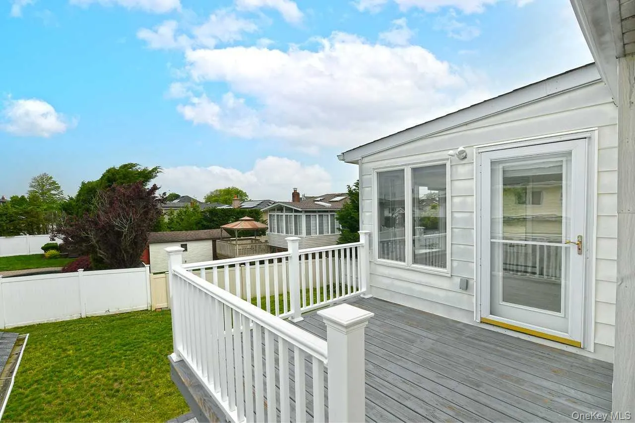 107 Beverly Road, Oyster Bay, NY, 5 Bedrooms Bedrooms, 11 Rooms Rooms,2 BathroomsBathrooms,Residential,For Rent,Beverly,0,1005715 107 Beverly Road, Oyster Bay, NY, 5 Bedrooms Bedrooms, 11 Rooms Rooms,2 BathroomsBathrooms,Residential,For Rent,Beverly,0,1005715