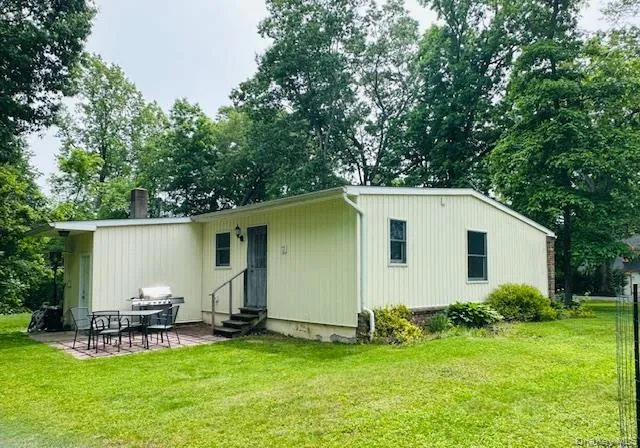 15 Roanoke Road, Patterson, NY, 2 Bedrooms Bedrooms, 5 Rooms Rooms,1 BathroomBathrooms,Residential,For Rent,Roanoke,0,1005721 15 Roanoke Road, Patterson, NY, 2 Bedrooms Bedrooms, 5 Rooms Rooms,1 BathroomBathrooms,Residential,For Rent,Roanoke,0,1005721