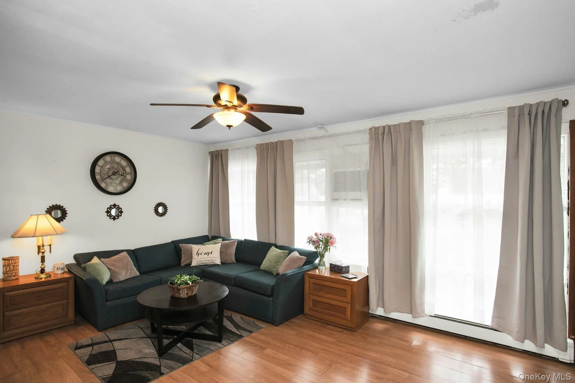 53 Elves Lane, Hempstead, NY, 4 Bedrooms Bedrooms, 6 Rooms Rooms,1 BathroomBathrooms,Residential,For Rent,Elves,0,1005724 53 Elves Lane, Hempstead, NY, 4 Bedrooms Bedrooms, 6 Rooms Rooms,1 BathroomBathrooms,Residential,For Rent,Elves,0,1005724