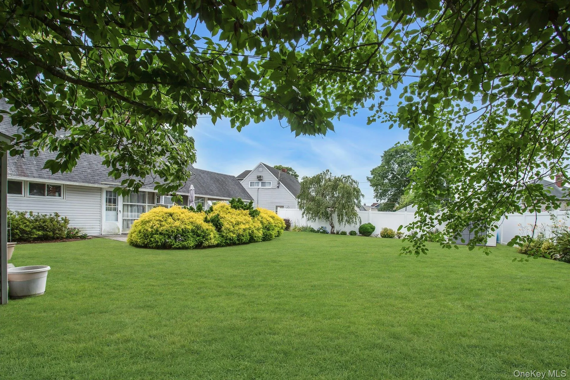 53 Elves Lane, Hempstead, NY, 4 Bedrooms Bedrooms, 6 Rooms Rooms,1 BathroomBathrooms,Residential,For Rent,Elves,0,1005724 53 Elves Lane, Hempstead, NY, 4 Bedrooms Bedrooms, 6 Rooms Rooms,1 BathroomBathrooms,Residential,For Rent,Elves,0,1005724