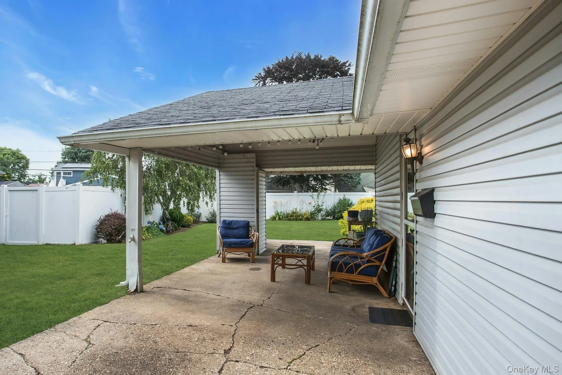 53 Elves Lane, Hempstead, NY, 4 Bedrooms Bedrooms, 6 Rooms Rooms,1 BathroomBathrooms,Residential,For Rent,Elves,0,1005724 53 Elves Lane, Hempstead, NY, 4 Bedrooms Bedrooms, 6 Rooms Rooms,1 BathroomBathrooms,Residential,For Rent,Elves,0,1005724