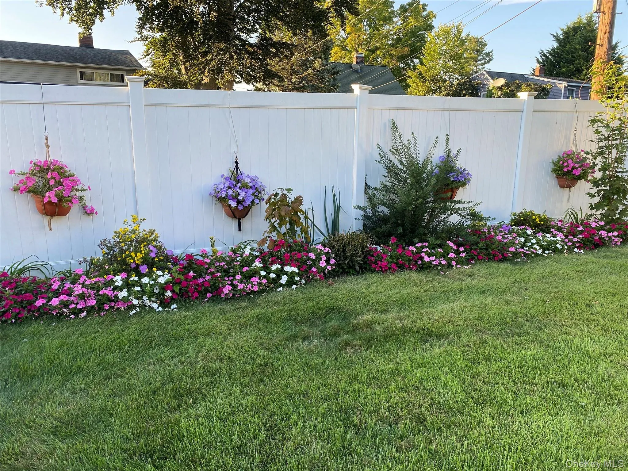 53 Elves Lane, Hempstead, NY, 4 Bedrooms Bedrooms, 6 Rooms Rooms,1 BathroomBathrooms,Residential,For Rent,Elves,0,1005724 53 Elves Lane, Hempstead, NY, 4 Bedrooms Bedrooms, 6 Rooms Rooms,1 BathroomBathrooms,Residential,For Rent,Elves,0,1005724