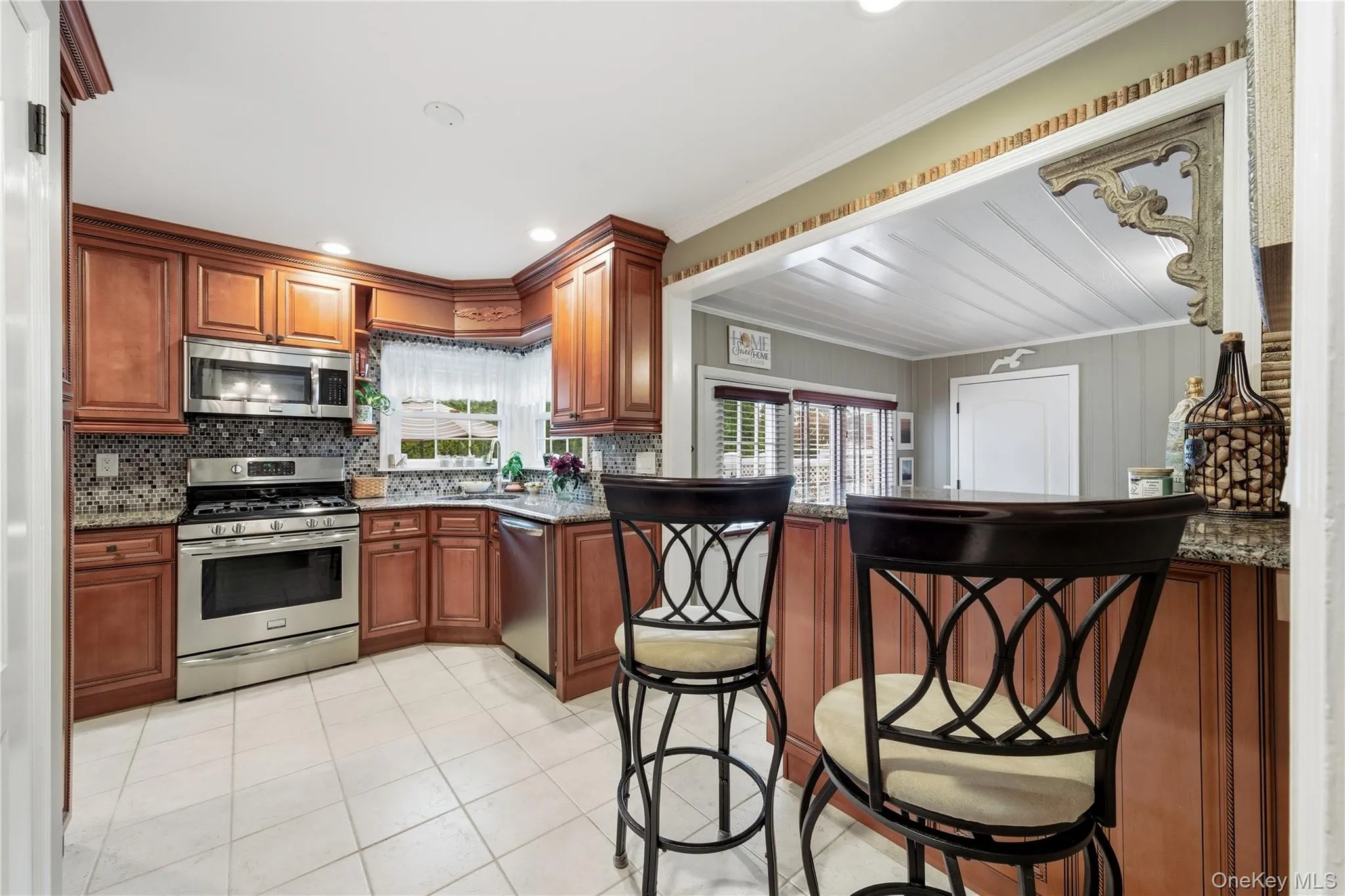 99 Oldfield Avenue, Babylon, NY, 3 Bedrooms Bedrooms, 9 Rooms Rooms,2 BathroomsBathrooms,Residential,For Rent,Oldfield,0,1005729 99 Oldfield Avenue, Babylon, NY, 3 Bedrooms Bedrooms, 9 Rooms Rooms,2 BathroomsBathrooms,Residential,For Rent,Oldfield,0,1005729