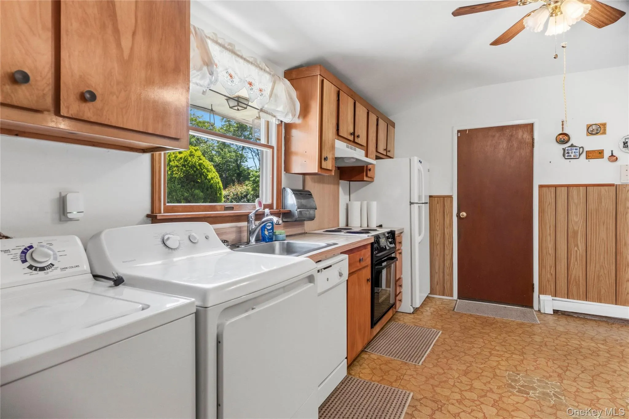 14 Campus Drive, Brookhaven, NY, 4 Bedrooms Bedrooms, 6 Rooms Rooms,2 BathroomsBathrooms,Residential,For Rent,Campus,0,1005740 14 Campus Drive, Brookhaven, NY, 4 Bedrooms Bedrooms, 6 Rooms Rooms,2 BathroomsBathrooms,Residential,For Rent,Campus,0,1005740