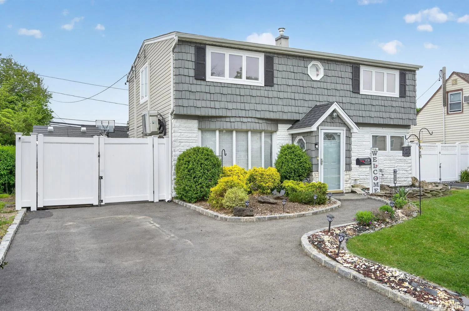 1438 Harding Street, Hempstead, NY, 3 Bedrooms Bedrooms, 7 Rooms Rooms,2 BathroomsBathrooms,Residential,For Rent,Harding,0,1005751 1438 Harding Street, Hempstead, NY, 3 Bedrooms Bedrooms, 7 Rooms Rooms,2 BathroomsBathrooms,Residential,For Rent,Harding,0,1005751