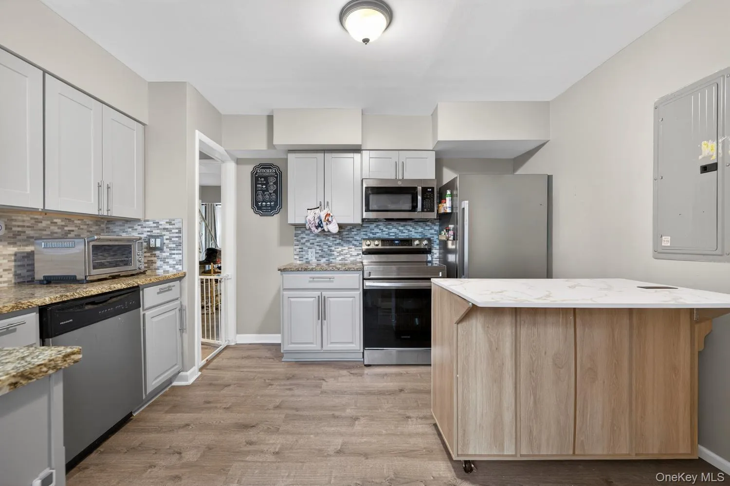 1438 Harding Street, Hempstead, NY, 3 Bedrooms Bedrooms, 7 Rooms Rooms,2 BathroomsBathrooms,Residential,For Rent,Harding,0,1005751 1438 Harding Street, Hempstead, NY, 3 Bedrooms Bedrooms, 7 Rooms Rooms,2 BathroomsBathrooms,Residential,For Rent,Harding,0,1005751