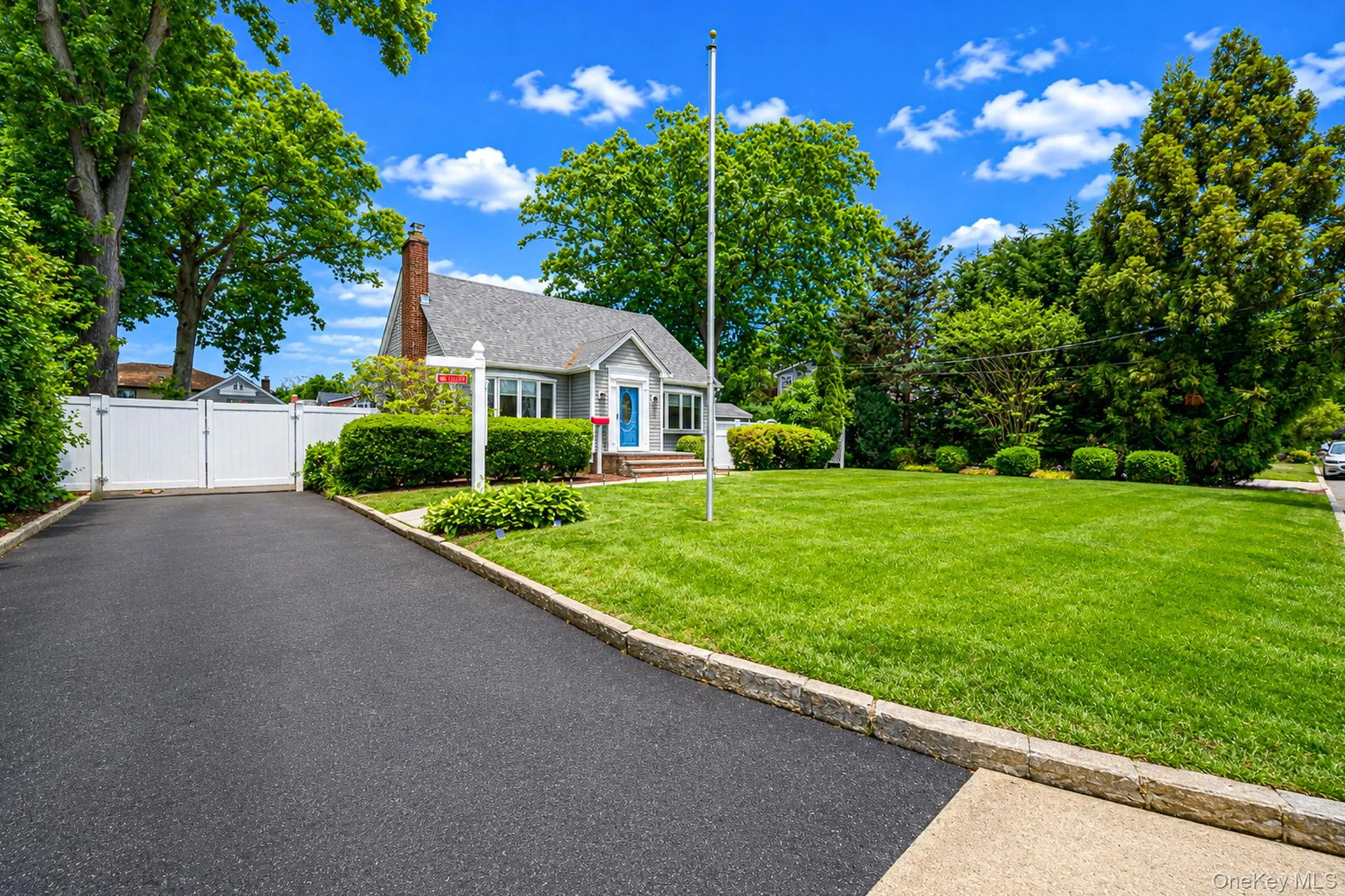 1905 Park Avenue, Hempstead, NY, 3 Bedrooms Bedrooms, 12 Rooms Rooms,3 BathroomsBathrooms,Residential,For Rent,Park,0,1005752 1905 Park Avenue, Hempstead, NY, 3 Bedrooms Bedrooms, 12 Rooms Rooms,3 BathroomsBathrooms,Residential,For Rent,Park,0,1005752