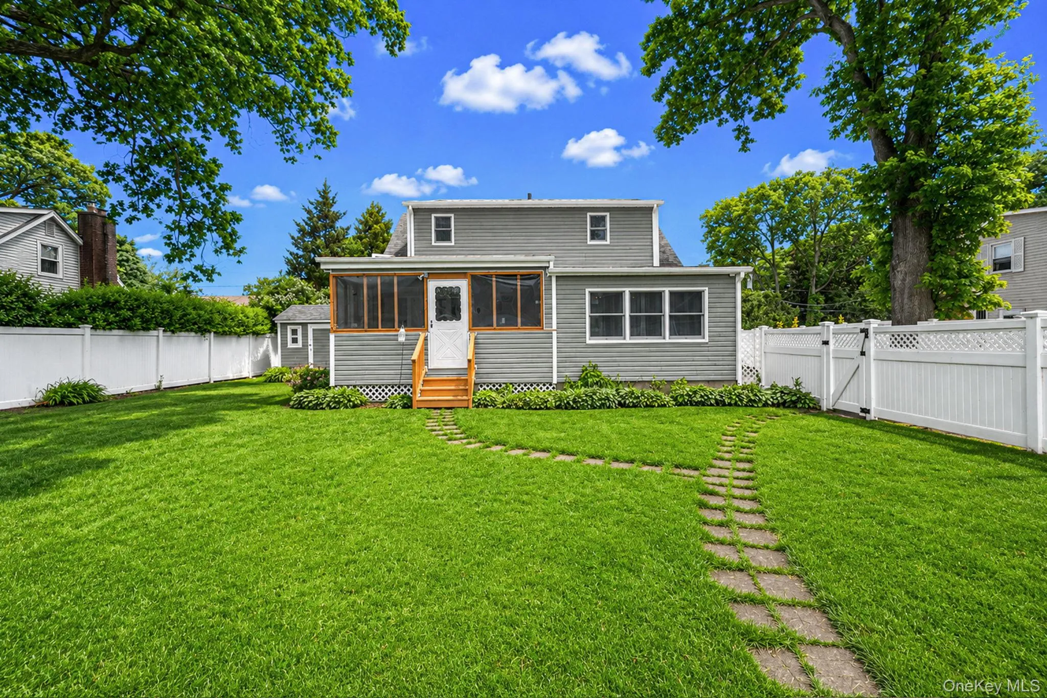 1905 Park Avenue, Hempstead, NY, 3 Bedrooms Bedrooms, 12 Rooms Rooms,3 BathroomsBathrooms,Residential,For Rent,Park,0,1005752 1905 Park Avenue, Hempstead, NY, 3 Bedrooms Bedrooms, 12 Rooms Rooms,3 BathroomsBathrooms,Residential,For Rent,Park,0,1005752