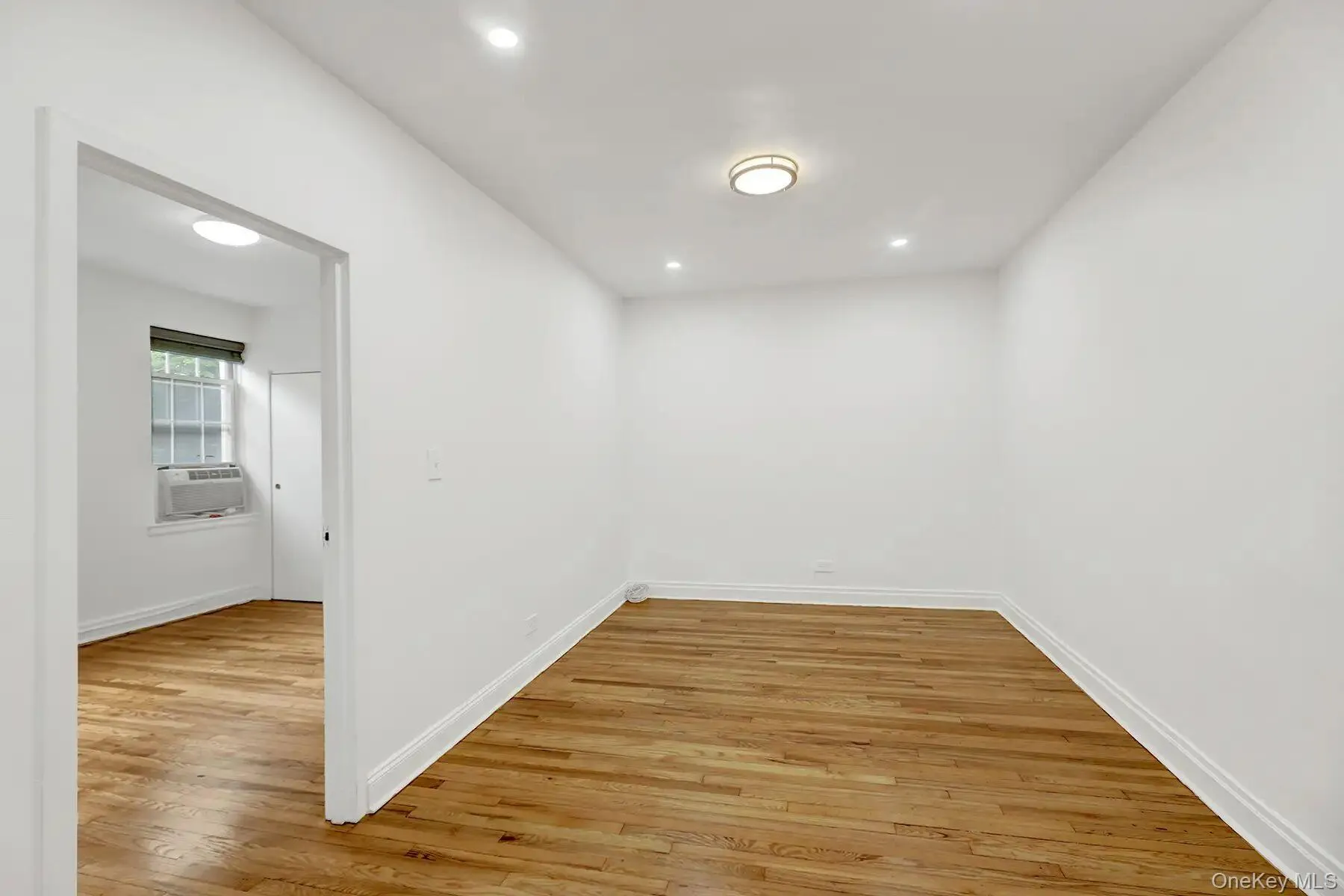 1 Ash place, North Hempstead, NY, 1 Bedroom Bedrooms, 2 Rooms Rooms,1 BathroomBathrooms,Residential Lease,For Rent,Ash place,0,1005753 1 Ash place, North Hempstead, NY, 1 Bedroom Bedrooms, 2 Rooms Rooms,1 BathroomBathrooms,Residential Lease,For Rent,Ash place,0,1005753