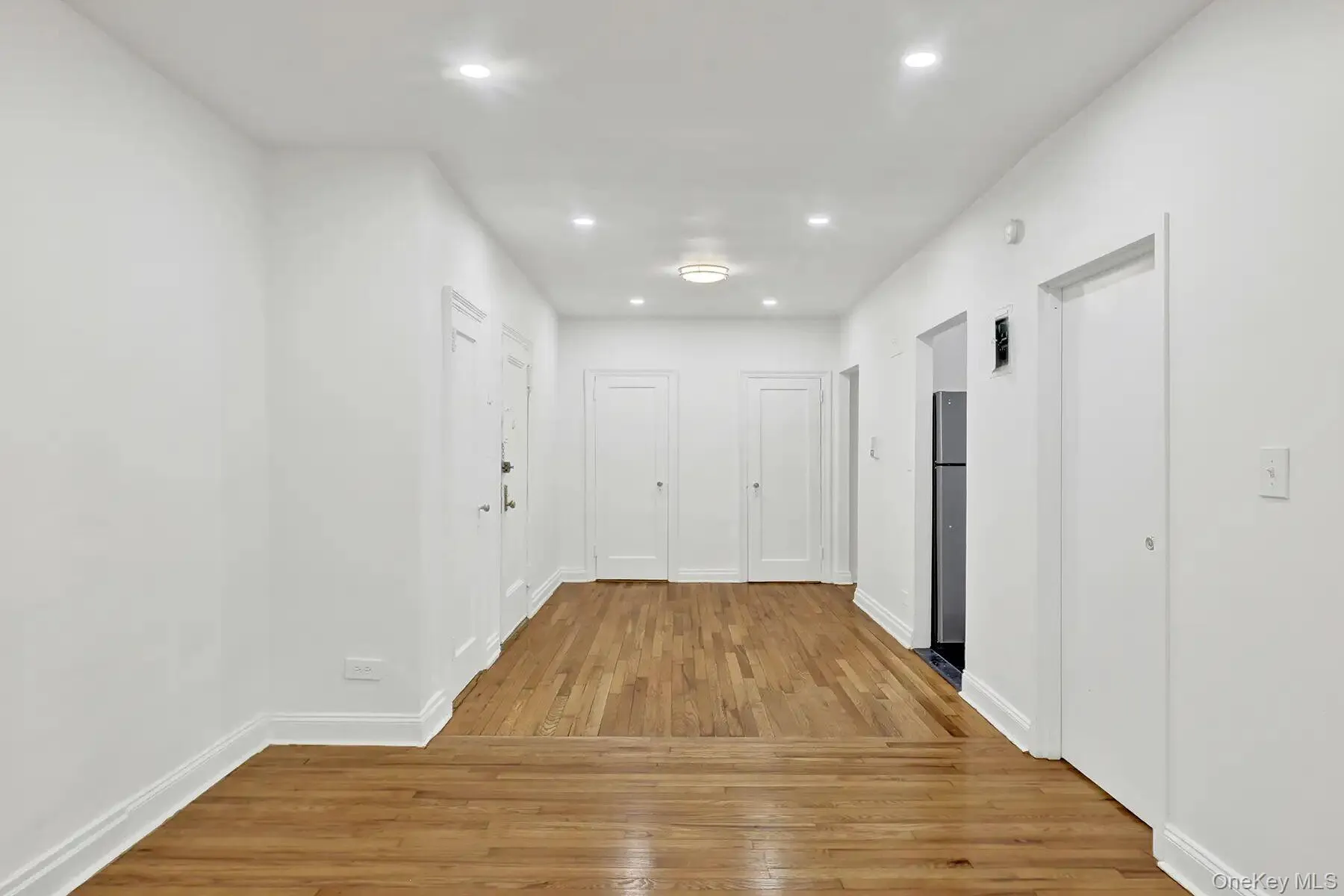 1 Ash place, North Hempstead, NY, 1 Bedroom Bedrooms, 2 Rooms Rooms,1 BathroomBathrooms,Residential Lease,For Rent,Ash place,0,1005753 1 Ash place, North Hempstead, NY, 1 Bedroom Bedrooms, 2 Rooms Rooms,1 BathroomBathrooms,Residential Lease,For Rent,Ash place,0,1005753