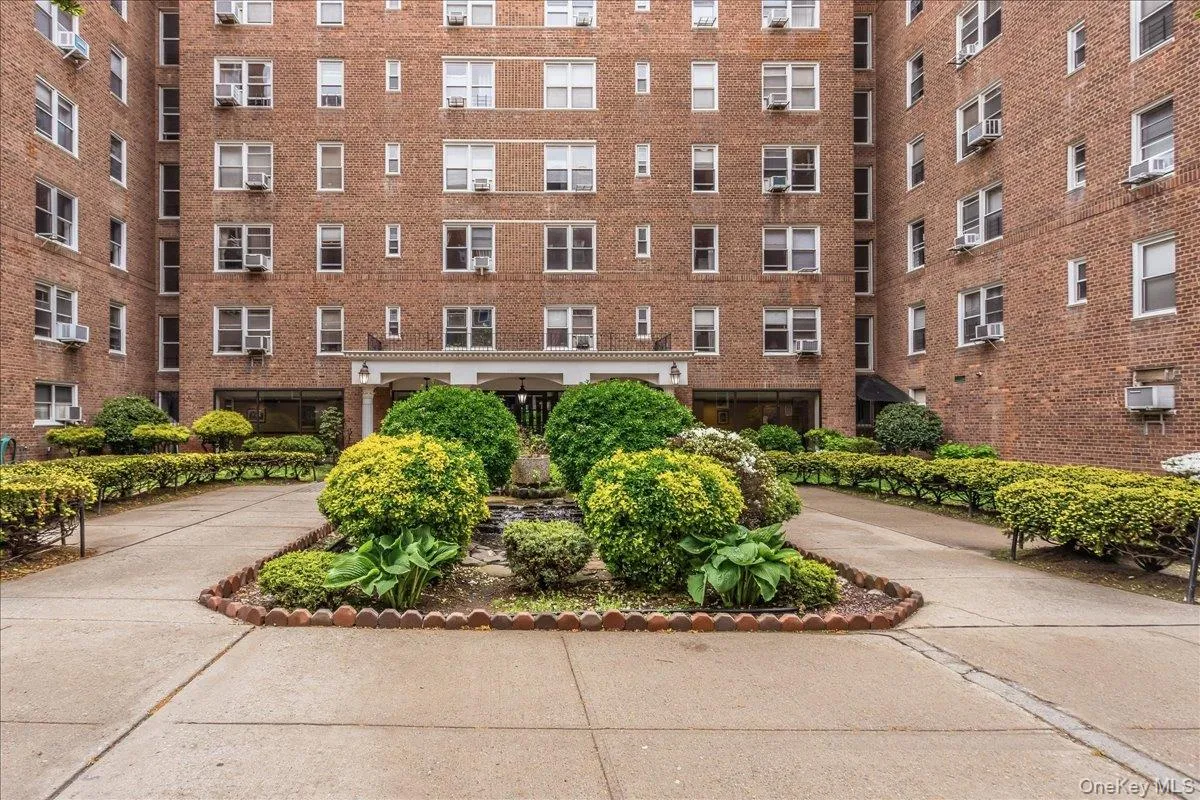 105-38 63rd Drive, New York, NY, 1 Bedroom Bedrooms, 4 Rooms Rooms,1 BathroomBathrooms,Residential,For Rent,63rd,0,1005758 105-38 63rd Drive, New York, NY, 1 Bedroom Bedrooms, 4 Rooms Rooms,1 BathroomBathrooms,Residential,For Rent,63rd,0,1005758