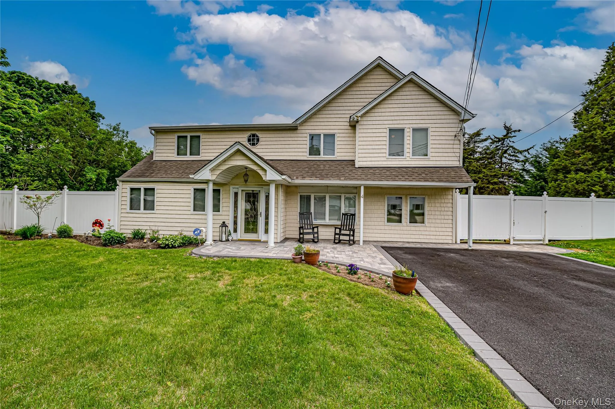4 Country Greens Drive, Brookhaven, NY, 5 Bedrooms Bedrooms, 9 Rooms Rooms,2 BathroomsBathrooms,Residential,For Rent,Country Greens,0,1005760 4 Country Greens Drive, Brookhaven, NY, 5 Bedrooms Bedrooms, 9 Rooms Rooms,2 BathroomsBathrooms,Residential,For Rent,Country Greens,0,1005760