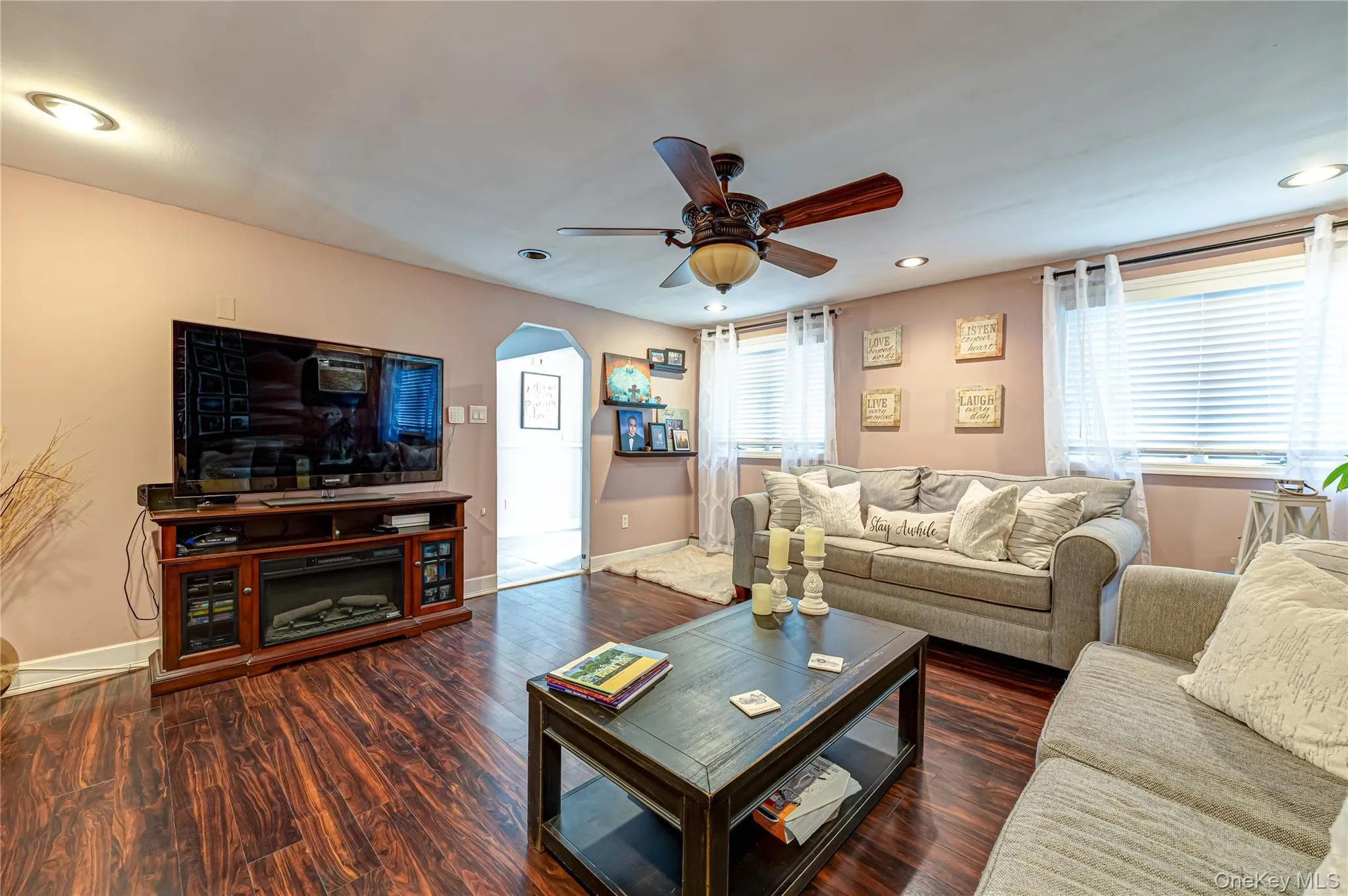 4 Country Greens Drive, Brookhaven, NY, 5 Bedrooms Bedrooms, 9 Rooms Rooms,2 BathroomsBathrooms,Residential,For Rent,Country Greens,0,1005760 4 Country Greens Drive, Brookhaven, NY, 5 Bedrooms Bedrooms, 9 Rooms Rooms,2 BathroomsBathrooms,Residential,For Rent,Country Greens,0,1005760