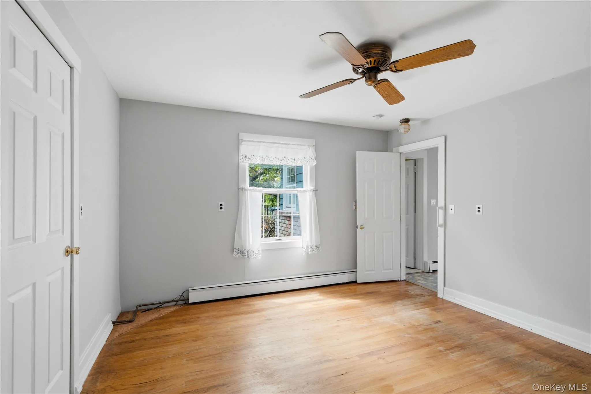 4 Russett Lane, Islip, NY, 3 Bedrooms Bedrooms, 5 Rooms Rooms,2 BathroomsBathrooms,Residential,For Rent,Russett,0,1005761 4 Russett Lane, Islip, NY, 3 Bedrooms Bedrooms, 5 Rooms Rooms,2 BathroomsBathrooms,Residential,For Rent,Russett,0,1005761