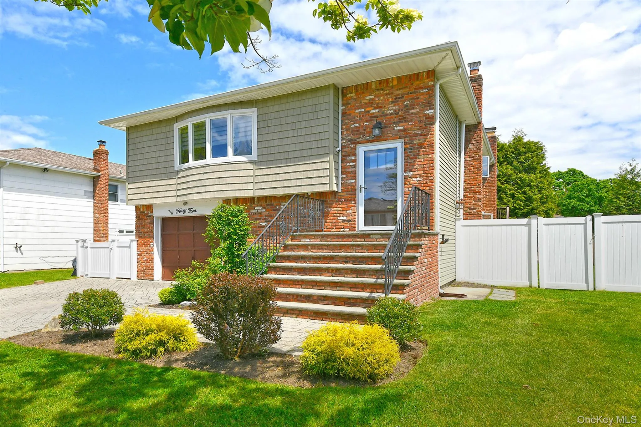 44 Derby Avenue, Huntington, NY, 3 Bedrooms Bedrooms, 6 Rooms Rooms,1 BathroomBathrooms,Residential Lease,For Rent,Derby,0,1005763 44 Derby Avenue, Huntington, NY, 3 Bedrooms Bedrooms, 6 Rooms Rooms,1 BathroomBathrooms,Residential Lease,For Rent,Derby,0,1005763