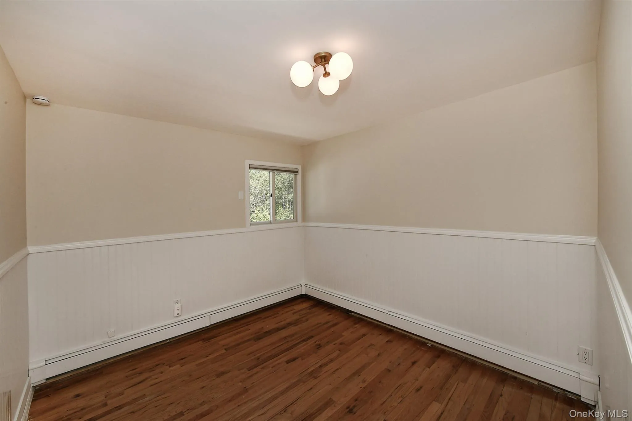 44 Derby Avenue, Huntington, NY, 3 Bedrooms Bedrooms, 6 Rooms Rooms,1 BathroomBathrooms,Residential Lease,For Rent,Derby,0,1005763 44 Derby Avenue, Huntington, NY, 3 Bedrooms Bedrooms, 6 Rooms Rooms,1 BathroomBathrooms,Residential Lease,For Rent,Derby,0,1005763