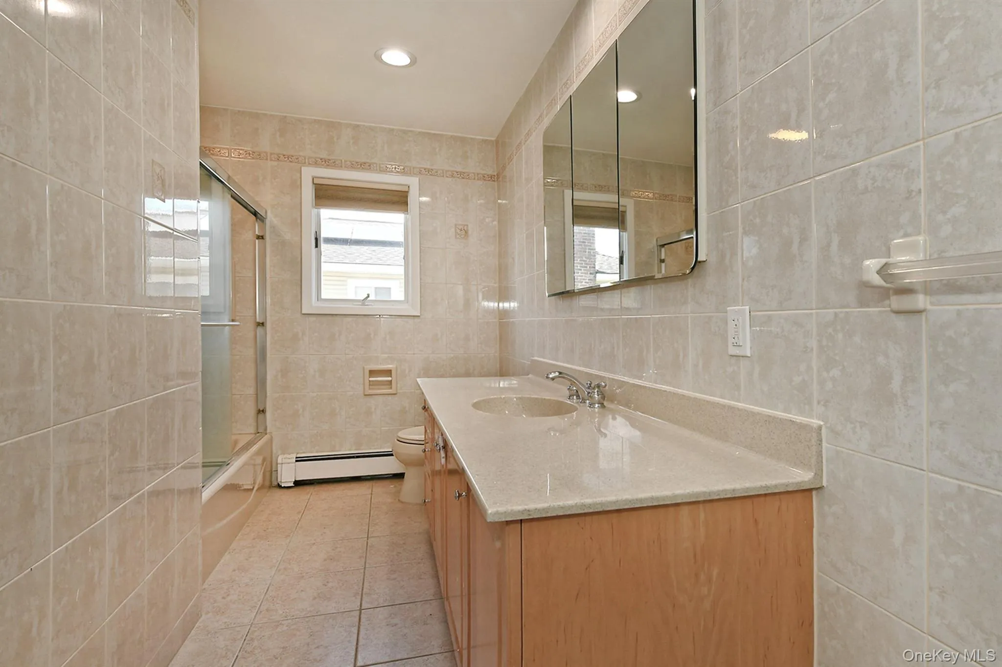 44 Derby Avenue, Huntington, NY, 3 Bedrooms Bedrooms, 6 Rooms Rooms,1 BathroomBathrooms,Residential Lease,For Rent,Derby,0,1005763 44 Derby Avenue, Huntington, NY, 3 Bedrooms Bedrooms, 6 Rooms Rooms,1 BathroomBathrooms,Residential Lease,For Rent,Derby,0,1005763