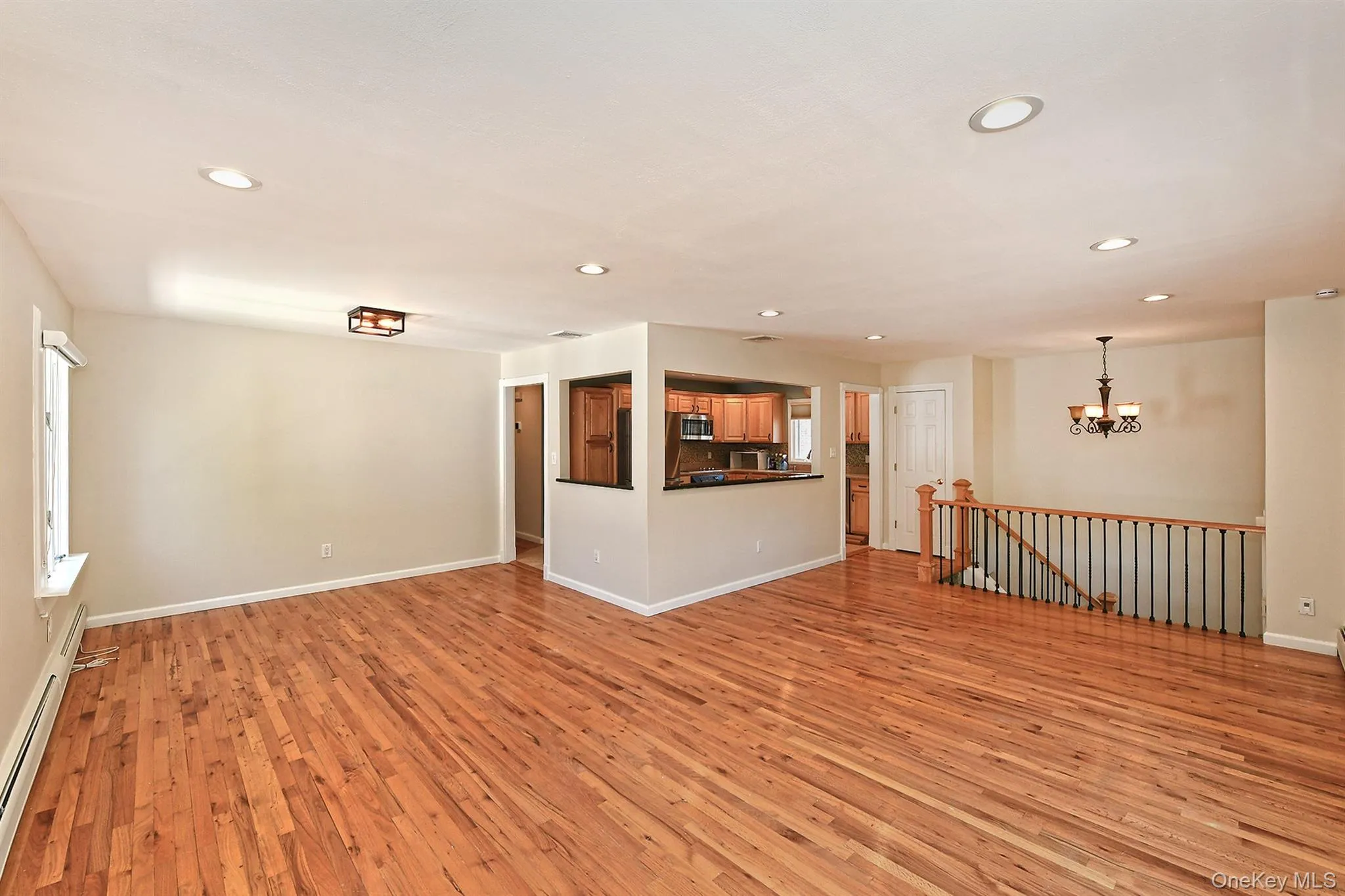44 Derby Avenue, Huntington, NY, 3 Bedrooms Bedrooms, 6 Rooms Rooms,1 BathroomBathrooms,Residential Lease,For Rent,Derby,0,1005763 44 Derby Avenue, Huntington, NY, 3 Bedrooms Bedrooms, 6 Rooms Rooms,1 BathroomBathrooms,Residential Lease,For Rent,Derby,0,1005763