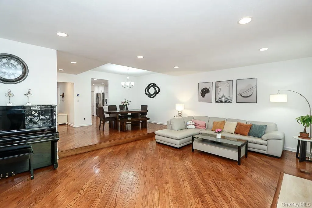 81 Estate Drive, Oyster Bay, NY, 4 Bedrooms Bedrooms, 8 Rooms Rooms,2 BathroomsBathrooms,Residential,For Rent,Estate,0,1005764 81 Estate Drive, Oyster Bay, NY, 4 Bedrooms Bedrooms, 8 Rooms Rooms,2 BathroomsBathrooms,Residential,For Rent,Estate,0,1005764