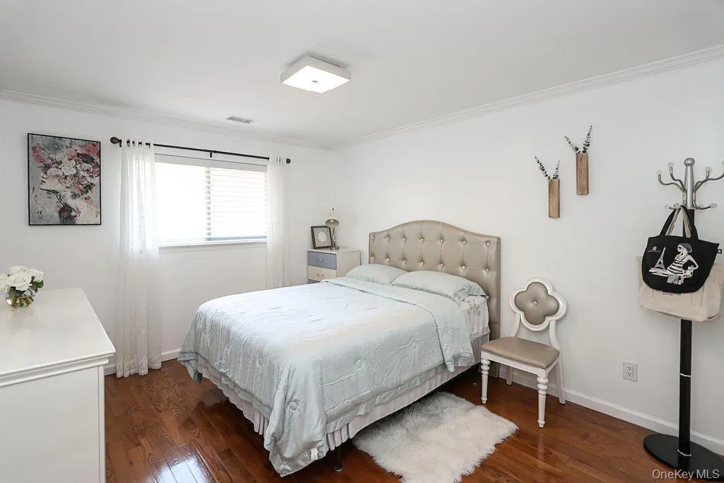 81 Estate Drive, Oyster Bay, NY, 4 Bedrooms Bedrooms, 8 Rooms Rooms,2 BathroomsBathrooms,Residential,For Rent,Estate,0,1005764 81 Estate Drive, Oyster Bay, NY, 4 Bedrooms Bedrooms, 8 Rooms Rooms,2 BathroomsBathrooms,Residential,For Rent,Estate,0,1005764