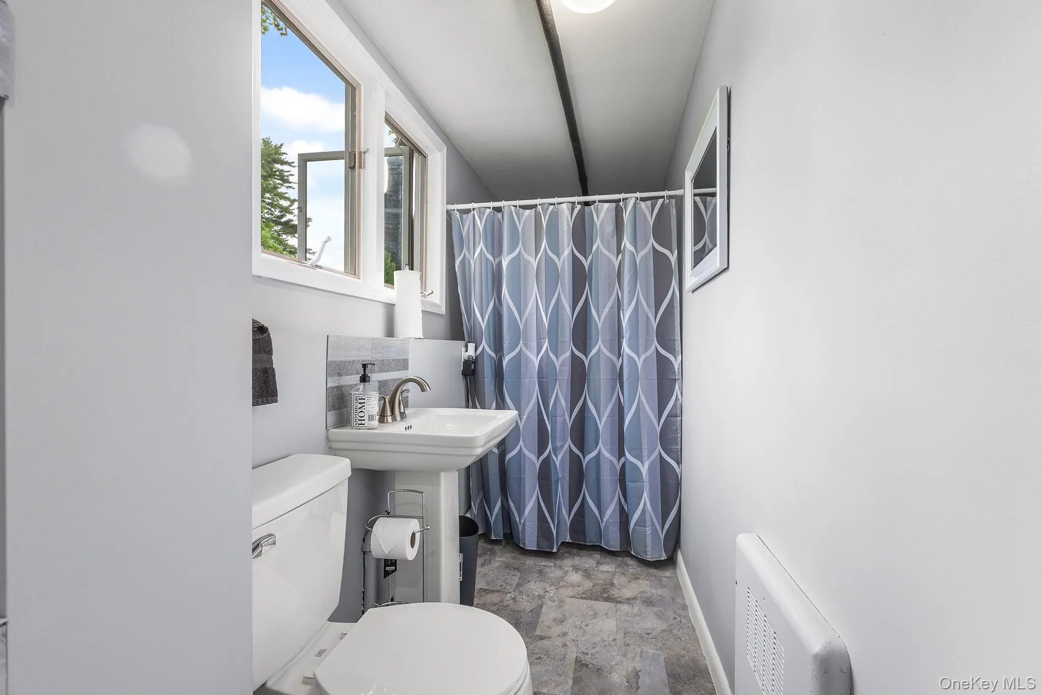 31 Old Farms Road, Poughkeepsie, NY, 4 Bedrooms Bedrooms, 9 Rooms Rooms,2 BathroomsBathrooms,Residential,For Rent,Old Farms,0,1005766 31 Old Farms Road, Poughkeepsie, NY, 4 Bedrooms Bedrooms, 9 Rooms Rooms,2 BathroomsBathrooms,Residential,For Rent,Old Farms,0,1005766