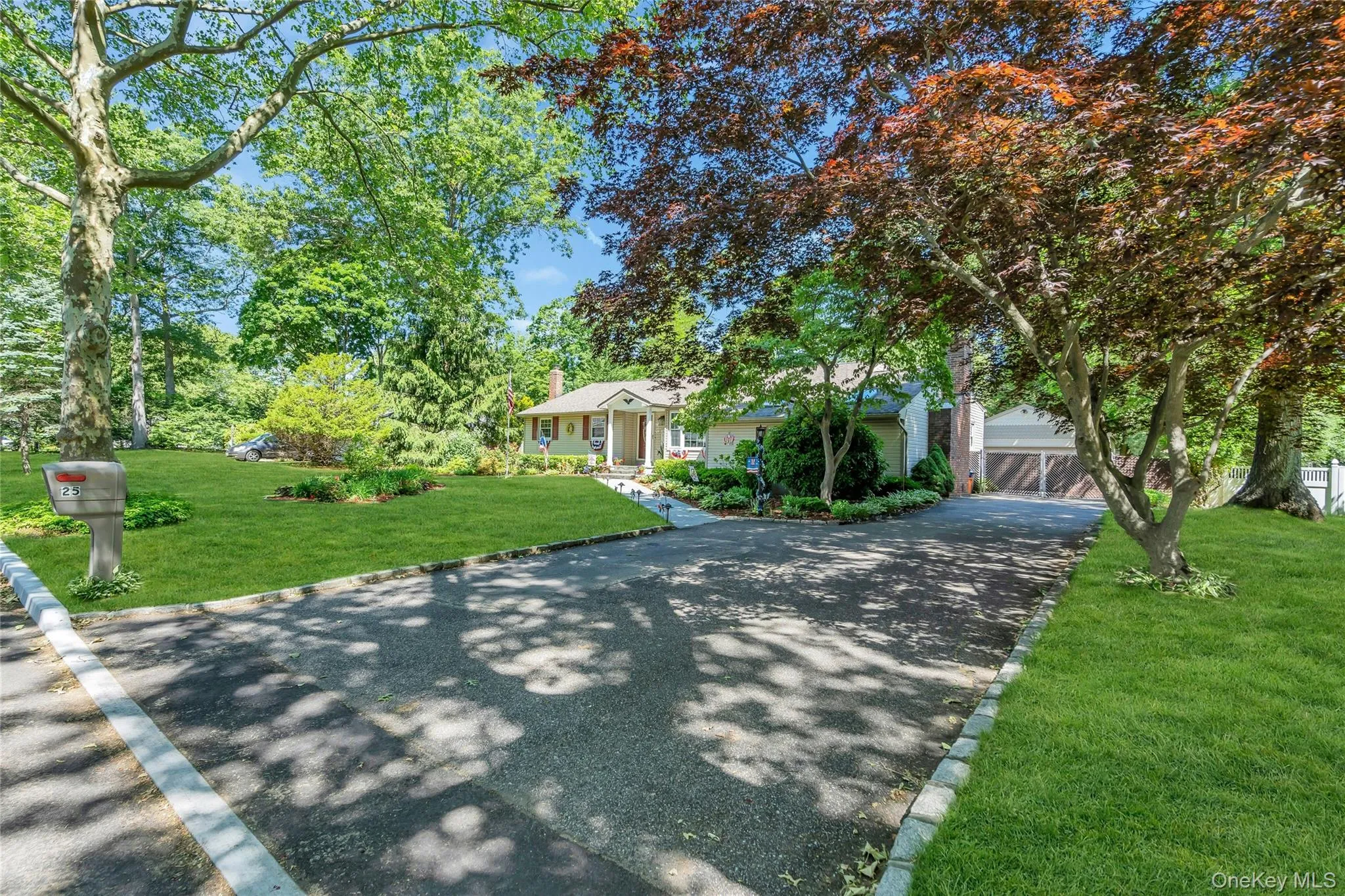 25 Del Place, Smithtown, NY, 4 Bedrooms Bedrooms, 8 Rooms Rooms,2 BathroomsBathrooms,Residential,For Rent,Del,0,1005767 25 Del Place, Smithtown, NY, 4 Bedrooms Bedrooms, 8 Rooms Rooms,2 BathroomsBathrooms,Residential,For Rent,Del,0,1005767