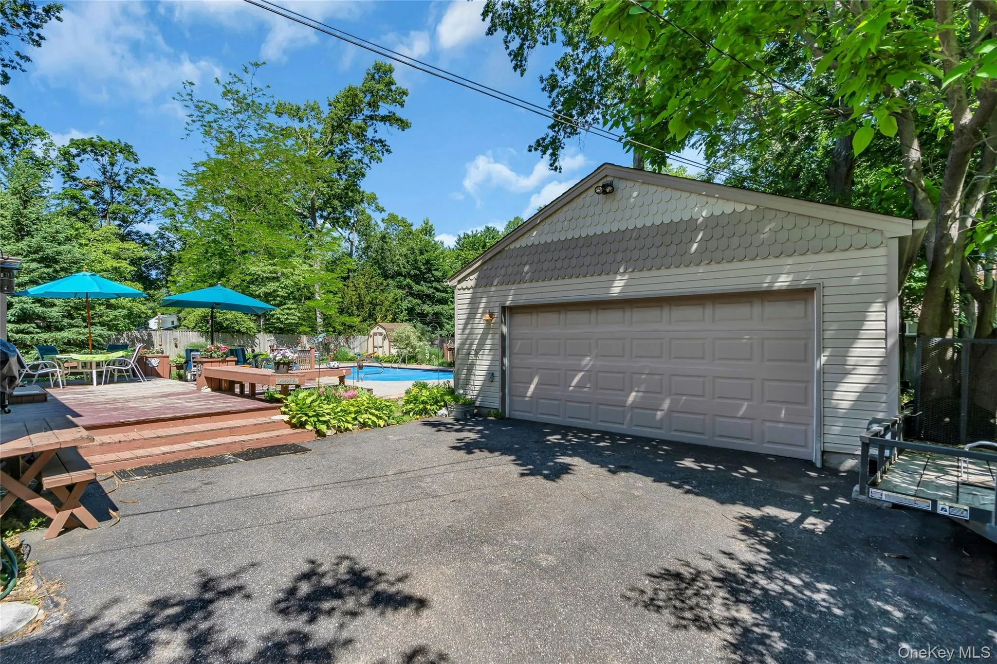 25 Del Place, Smithtown, NY, 4 Bedrooms Bedrooms, 8 Rooms Rooms,2 BathroomsBathrooms,Residential,For Rent,Del,0,1005767 25 Del Place, Smithtown, NY, 4 Bedrooms Bedrooms, 8 Rooms Rooms,2 BathroomsBathrooms,Residential,For Rent,Del,0,1005767
