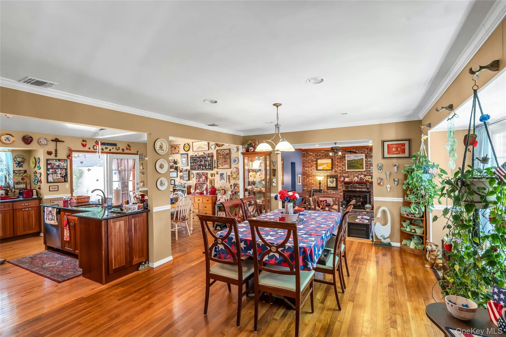25 Del Place, Smithtown, NY, 4 Bedrooms Bedrooms, 8 Rooms Rooms,2 BathroomsBathrooms,Residential,For Rent,Del,0,1005767 25 Del Place, Smithtown, NY, 4 Bedrooms Bedrooms, 8 Rooms Rooms,2 BathroomsBathrooms,Residential,For Rent,Del,0,1005767