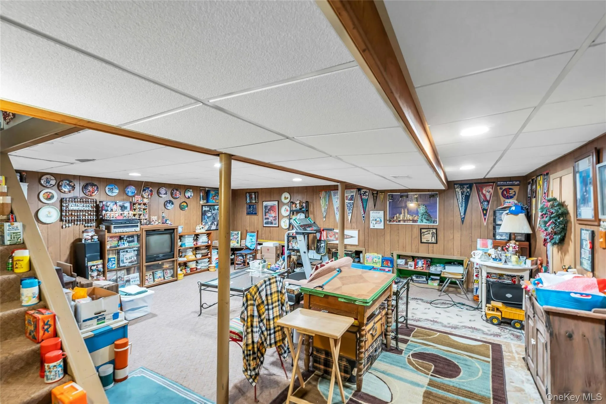 25 Del Place, Smithtown, NY, 4 Bedrooms Bedrooms, 8 Rooms Rooms,2 BathroomsBathrooms,Residential,For Rent,Del,0,1005767 25 Del Place, Smithtown, NY, 4 Bedrooms Bedrooms, 8 Rooms Rooms,2 BathroomsBathrooms,Residential,For Rent,Del,0,1005767