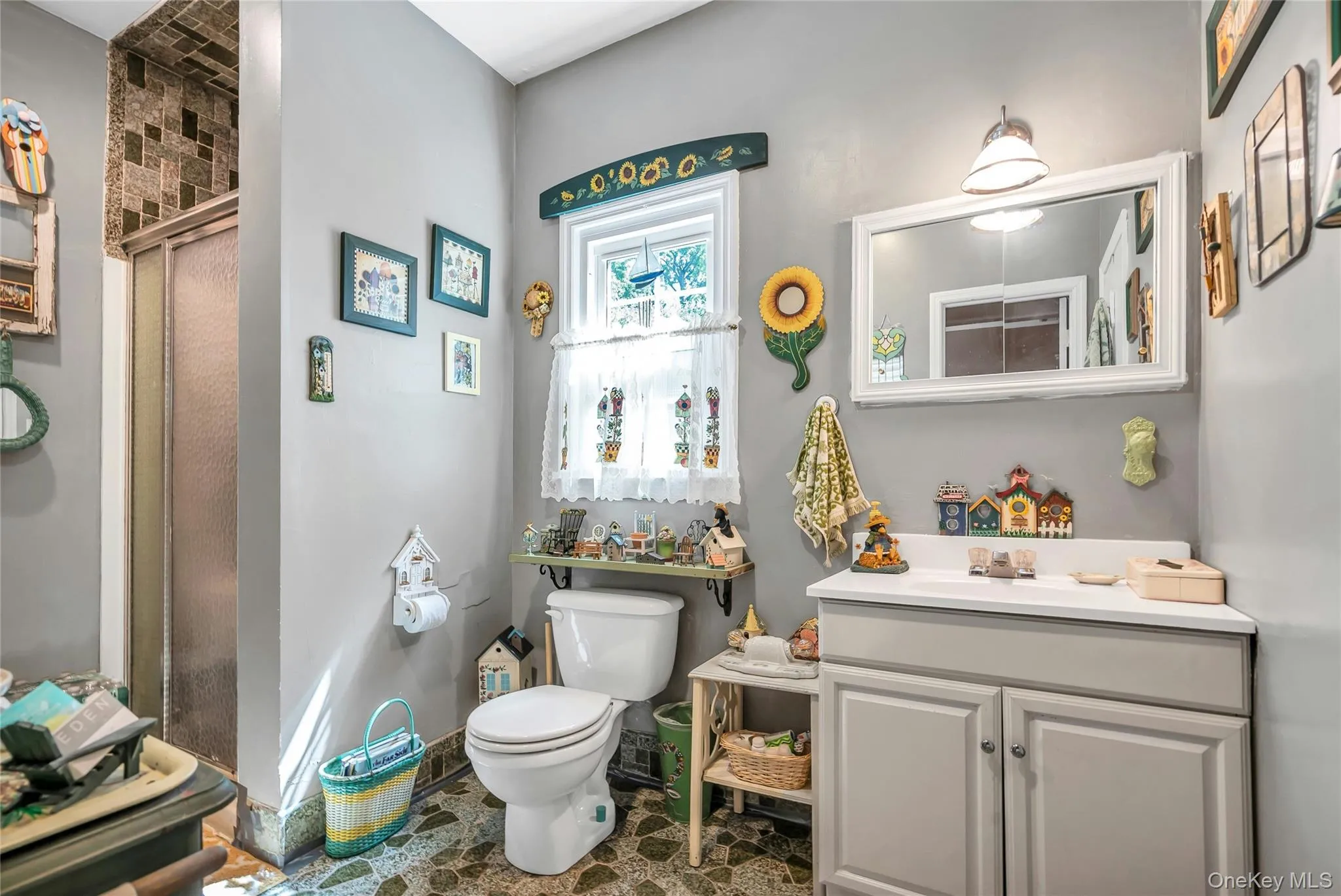 25 Del Place, Smithtown, NY, 4 Bedrooms Bedrooms, 8 Rooms Rooms,2 BathroomsBathrooms,Residential,For Rent,Del,0,1005767 25 Del Place, Smithtown, NY, 4 Bedrooms Bedrooms, 8 Rooms Rooms,2 BathroomsBathrooms,Residential,For Rent,Del,0,1005767