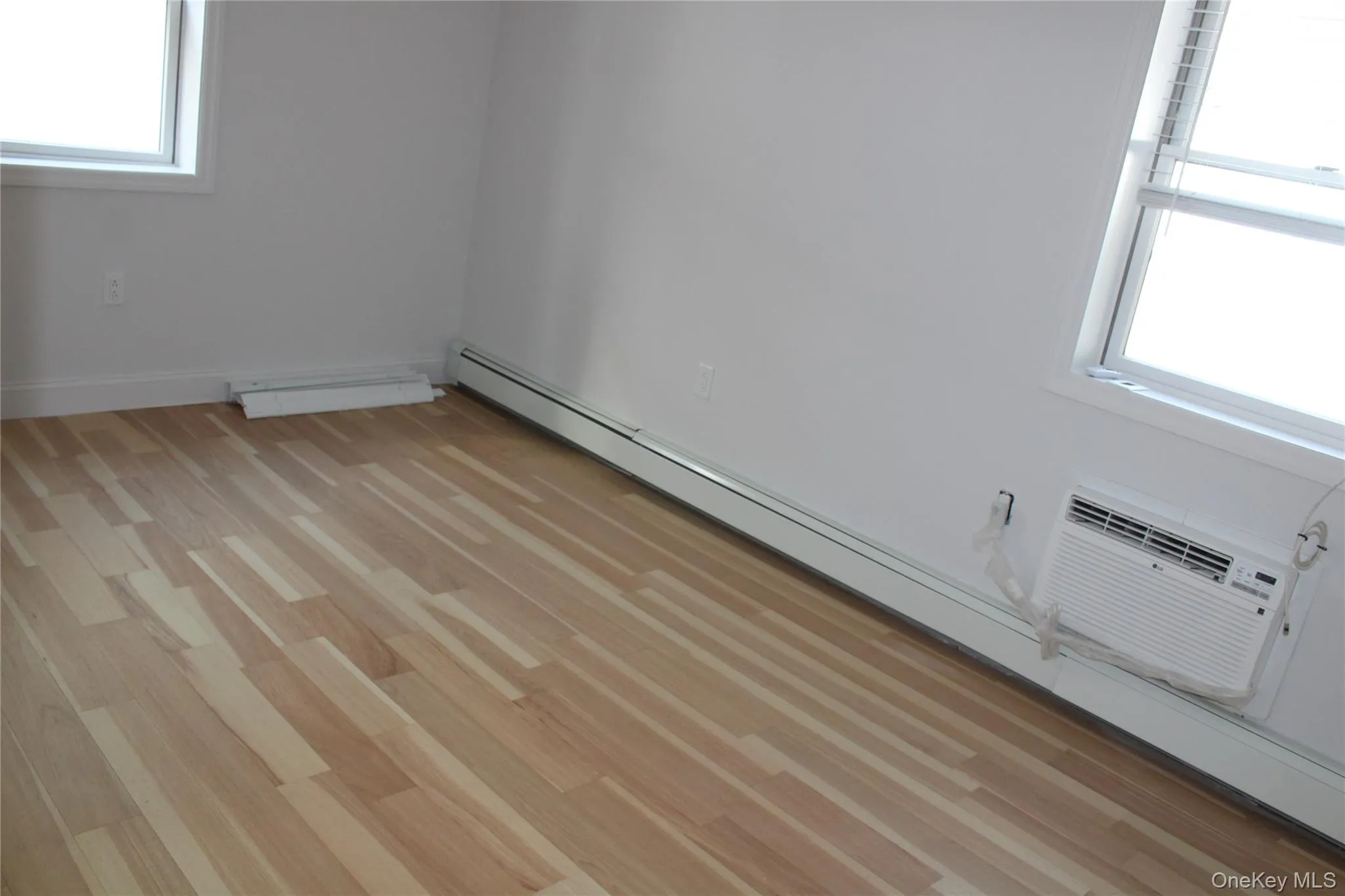 3157 Waterbury Avenue, New York, NY, 3 Bedrooms Bedrooms, 5 Rooms Rooms,2 BathroomsBathrooms,Residential Lease,For Rent,Waterbury,0,1005777 3157 Waterbury Avenue, New York, NY, 3 Bedrooms Bedrooms, 5 Rooms Rooms,2 BathroomsBathrooms,Residential Lease,For Rent,Waterbury,0,1005777