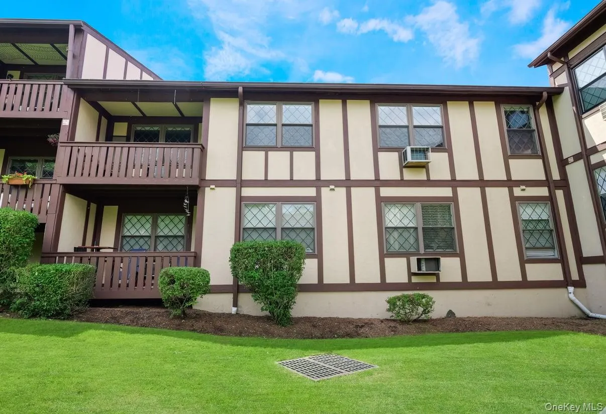 404 Sierra Vista Lane, Clarkstown, NY, 2 Bedrooms Bedrooms, 5 Rooms Rooms,1 BathroomBathrooms,Residential,For Rent,Sierra Vista,0,1005781 404 Sierra Vista Lane, Clarkstown, NY, 2 Bedrooms Bedrooms, 5 Rooms Rooms,1 BathroomBathrooms,Residential,For Rent,Sierra Vista,0,1005781