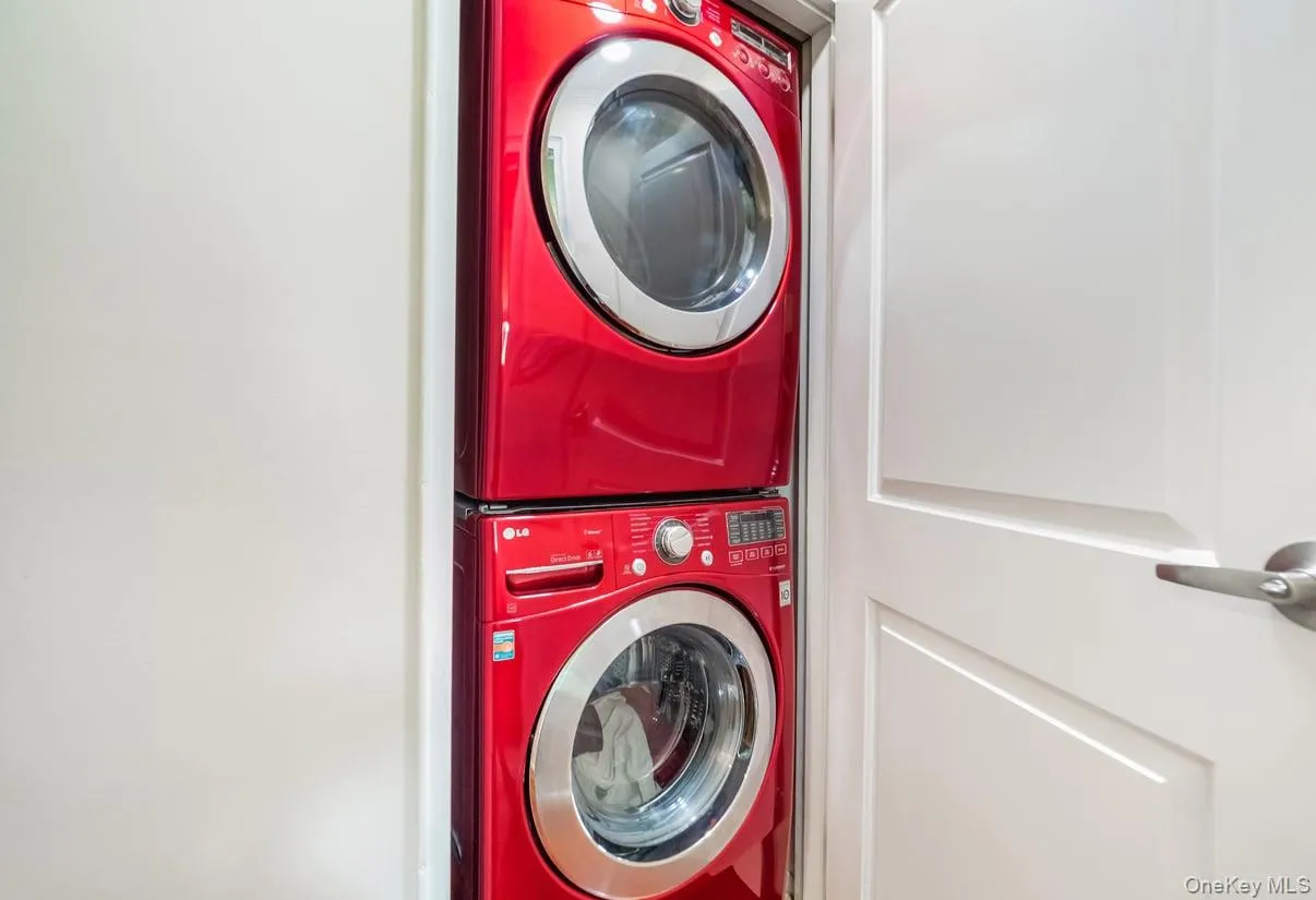 404 Sierra Vista Lane, Clarkstown, NY, 2 Bedrooms Bedrooms, 5 Rooms Rooms,1 BathroomBathrooms,Residential,For Rent,Sierra Vista,0,1005781 404 Sierra Vista Lane, Clarkstown, NY, 2 Bedrooms Bedrooms, 5 Rooms Rooms,1 BathroomBathrooms,Residential,For Rent,Sierra Vista,0,1005781