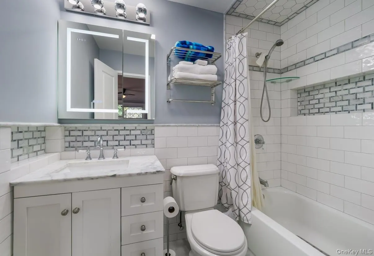 404 Sierra Vista Lane, Clarkstown, NY, 2 Bedrooms Bedrooms, 5 Rooms Rooms,1 BathroomBathrooms,Residential,For Rent,Sierra Vista,0,1005781 404 Sierra Vista Lane, Clarkstown, NY, 2 Bedrooms Bedrooms, 5 Rooms Rooms,1 BathroomBathrooms,Residential,For Rent,Sierra Vista,0,1005781