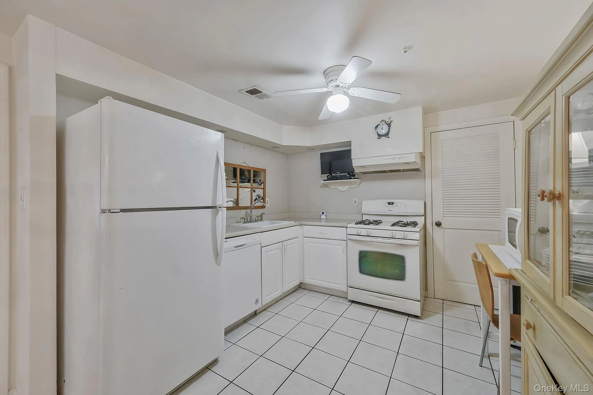 301 Birchwood Road, Brookhaven, NY, 2 Bedrooms Bedrooms, 5 Rooms Rooms,1 BathroomBathrooms,Residential,For Rent,Birchwood,0,1005782 301 Birchwood Road, Brookhaven, NY, 2 Bedrooms Bedrooms, 5 Rooms Rooms,1 BathroomBathrooms,Residential,For Rent,Birchwood,0,1005782
