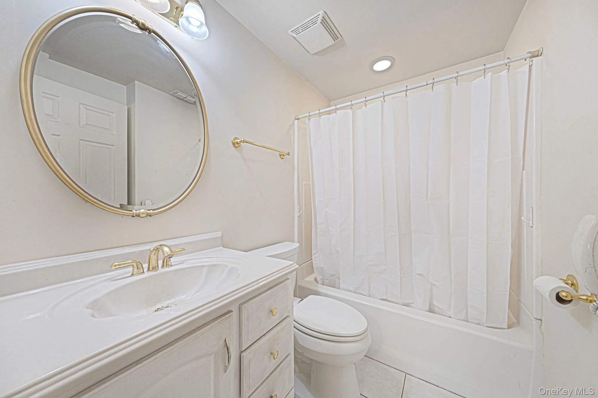 301 Birchwood Road, Brookhaven, NY, 2 Bedrooms Bedrooms, 5 Rooms Rooms,1 BathroomBathrooms,Residential,For Rent,Birchwood,0,1005782 301 Birchwood Road, Brookhaven, NY, 2 Bedrooms Bedrooms, 5 Rooms Rooms,1 BathroomBathrooms,Residential,For Rent,Birchwood,0,1005782