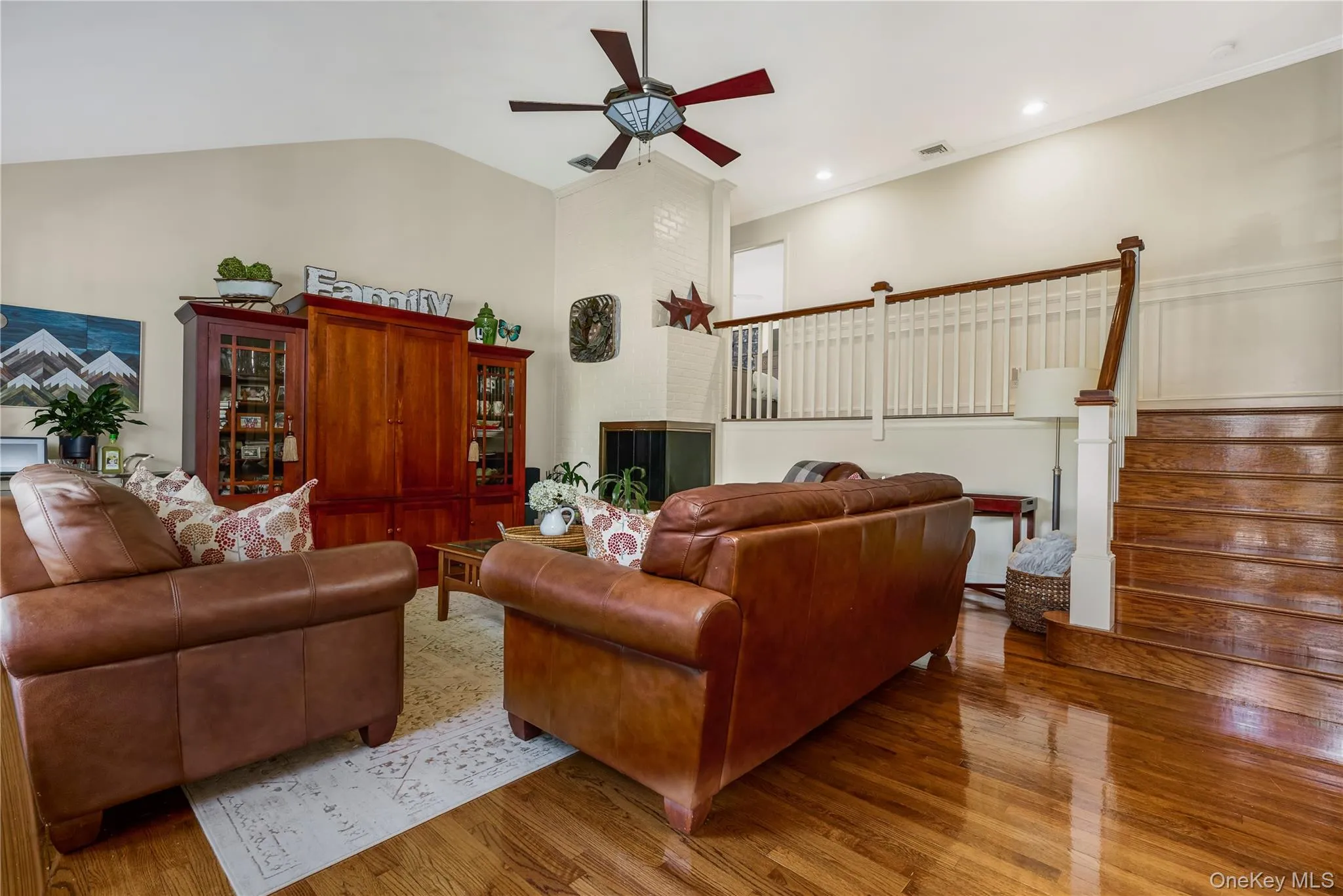 9 Orlando Street, Oyster Bay, NY, 4 Bedrooms Bedrooms, 9 Rooms Rooms,2 BathroomsBathrooms,Residential,For Rent,Orlando,0,1005785 9 Orlando Street, Oyster Bay, NY, 4 Bedrooms Bedrooms, 9 Rooms Rooms,2 BathroomsBathrooms,Residential,For Rent,Orlando,0,1005785