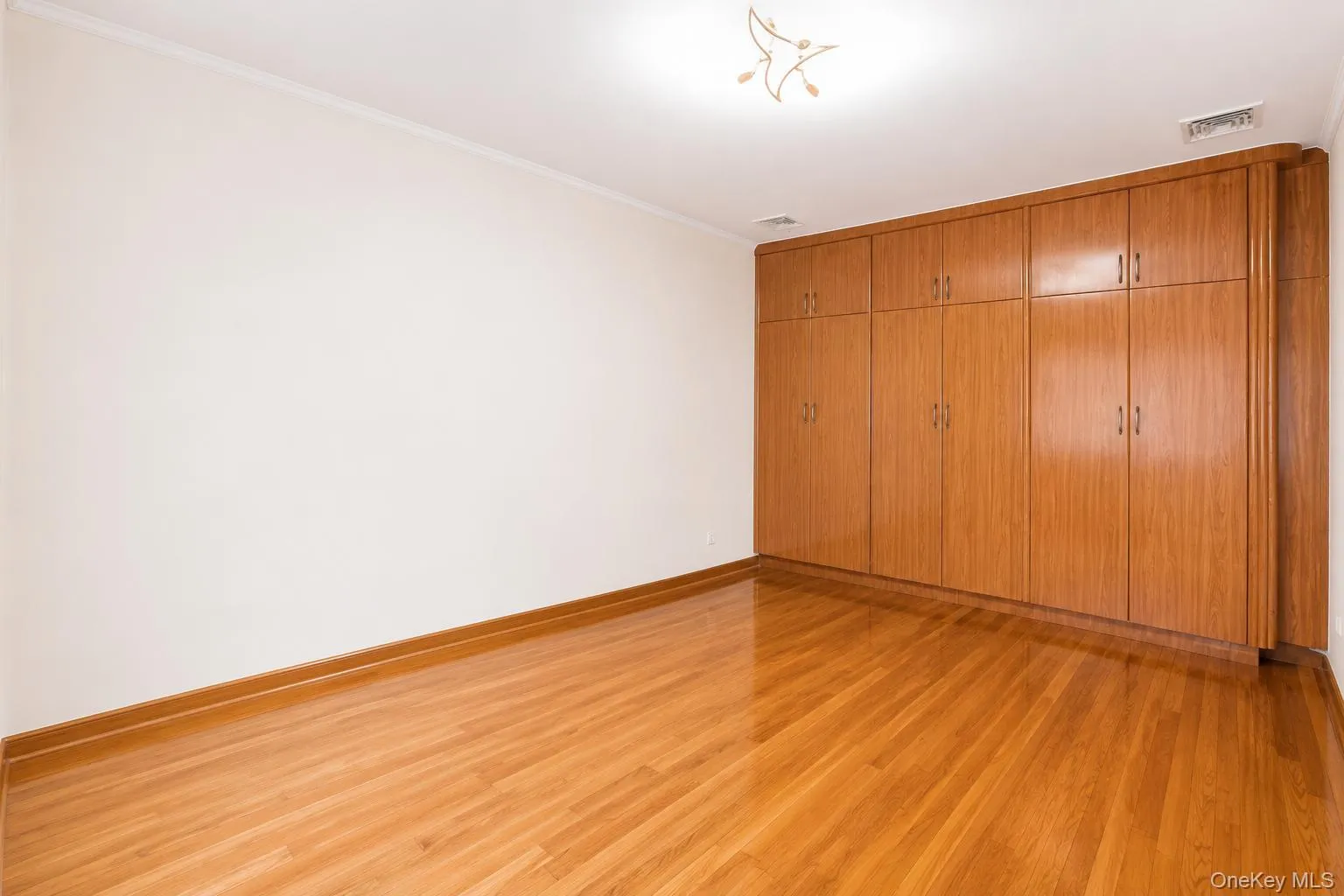 79-19 149th Street, New York, NY, 3 Bedrooms Bedrooms, 6 Rooms Rooms,2 BathroomsBathrooms,Residential,For Rent,149th,0,1005786 79-19 149th Street, New York, NY, 3 Bedrooms Bedrooms, 6 Rooms Rooms,2 BathroomsBathrooms,Residential,For Rent,149th,0,1005786