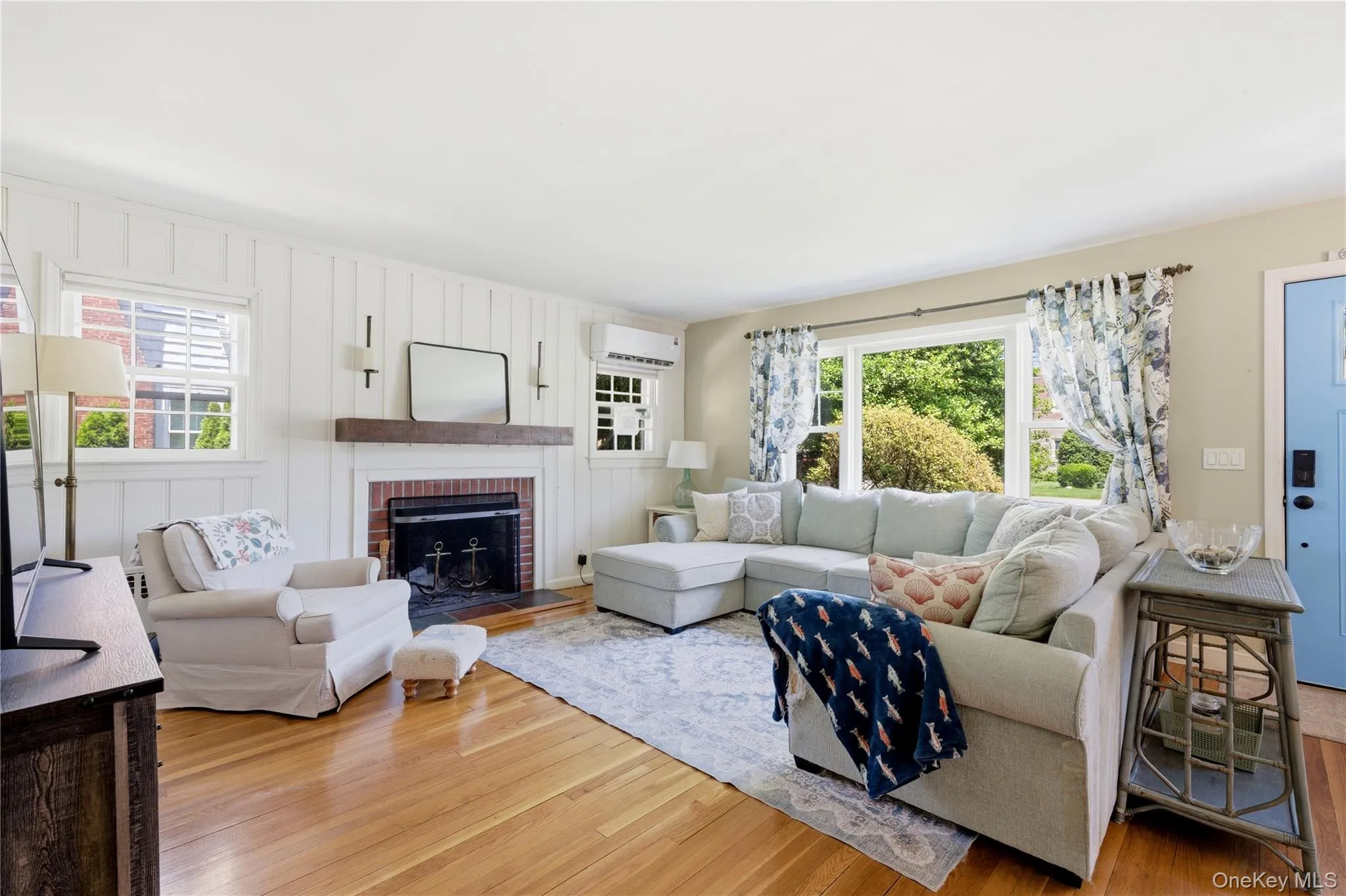 28 Hemlock Lane, Islip, NY, 4 Bedrooms Bedrooms, 8 Rooms Rooms,3 BathroomsBathrooms,Residential,For Rent,Hemlock,0,1005792 28 Hemlock Lane, Islip, NY, 4 Bedrooms Bedrooms, 8 Rooms Rooms,3 BathroomsBathrooms,Residential,For Rent,Hemlock,0,1005792