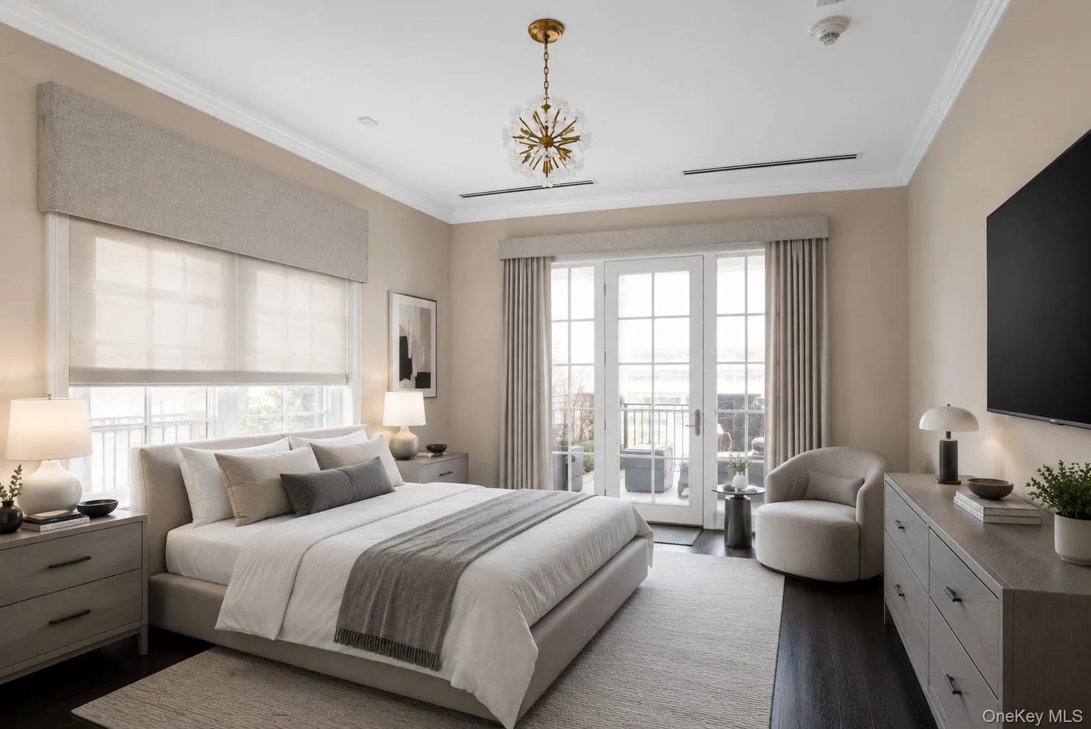 5000 Royal Court, North Hempstead, NY, 2 Bedrooms Bedrooms, 7 Rooms Rooms,2 BathroomsBathrooms,Residential,For Rent,Royal,0,1005793 5000 Royal Court, North Hempstead, NY, 2 Bedrooms Bedrooms, 7 Rooms Rooms,2 BathroomsBathrooms,Residential,For Rent,Royal,0,1005793