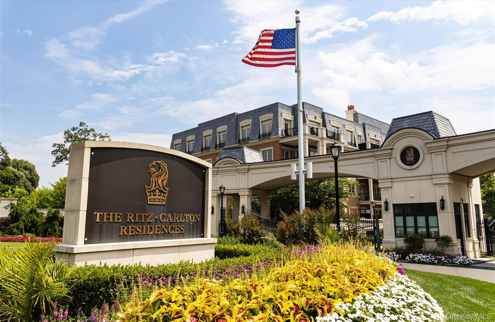 5000 Royal Court, North Hempstead, NY, 2 Bedrooms Bedrooms, 7 Rooms Rooms,2 BathroomsBathrooms,Residential,For Rent,Royal,0,1005793 5000 Royal Court, North Hempstead, NY, 2 Bedrooms Bedrooms, 7 Rooms Rooms,2 BathroomsBathrooms,Residential,For Rent,Royal,0,1005793