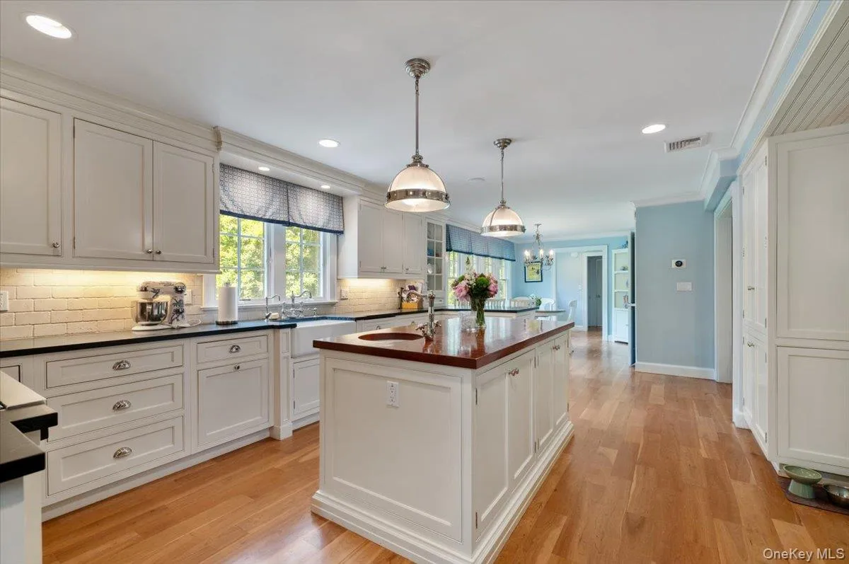 5 Fox Hunt Court, Huntington, NY, 4 Bedrooms Bedrooms, 9 Rooms Rooms,2 BathroomsBathrooms,Residential,For Rent,Fox Hunt,0,KEY1005794 5 Fox Hunt Court, Huntington, NY, 4 Bedrooms Bedrooms, 9 Rooms Rooms,2 BathroomsBathrooms,Residential,For Rent,Fox Hunt,0,KEY1005794