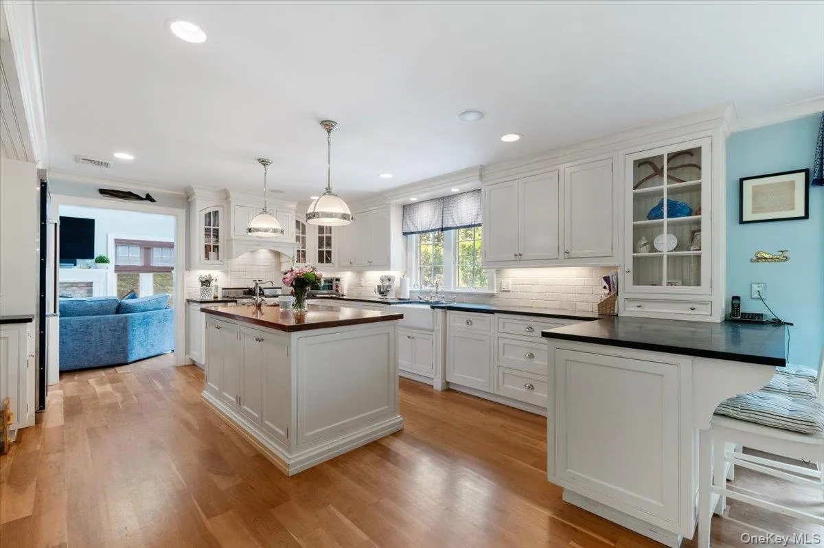 5 Fox Hunt Court, Huntington, NY, 4 Bedrooms Bedrooms, 9 Rooms Rooms,2 BathroomsBathrooms,Residential,For Rent,Fox Hunt,0,KEY1005794 5 Fox Hunt Court, Huntington, NY, 4 Bedrooms Bedrooms, 9 Rooms Rooms,2 BathroomsBathrooms,Residential,For Rent,Fox Hunt,0,KEY1005794