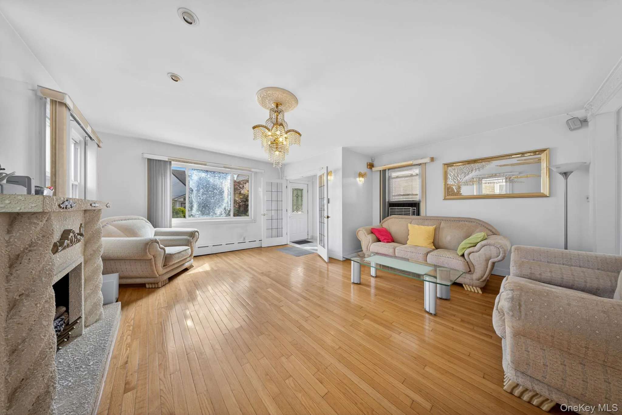 90-06 210th Place, New York, NY, 4 Bedrooms Bedrooms, 8 Rooms Rooms,2 BathroomsBathrooms,Residential,For Rent,210th,0,1005797 90-06 210th Place, New York, NY, 4 Bedrooms Bedrooms, 8 Rooms Rooms,2 BathroomsBathrooms,Residential,For Rent,210th,0,1005797