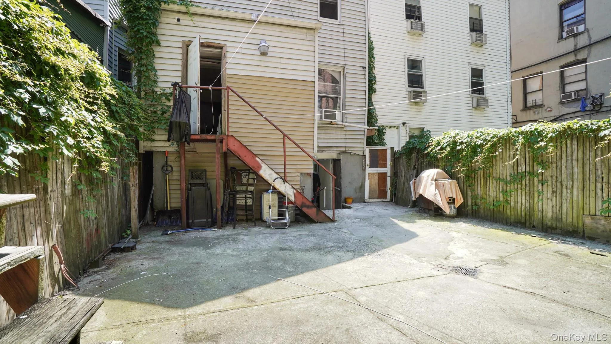 2661 Briggs Avenue, New York, NY, 5 Bedrooms Bedrooms, 9 Rooms Rooms,3 BathroomsBathrooms,Residential,For Rent,Briggs,0,1005802 2661 Briggs Avenue, New York, NY, 5 Bedrooms Bedrooms, 9 Rooms Rooms,3 BathroomsBathrooms,Residential,For Rent,Briggs,0,1005802
