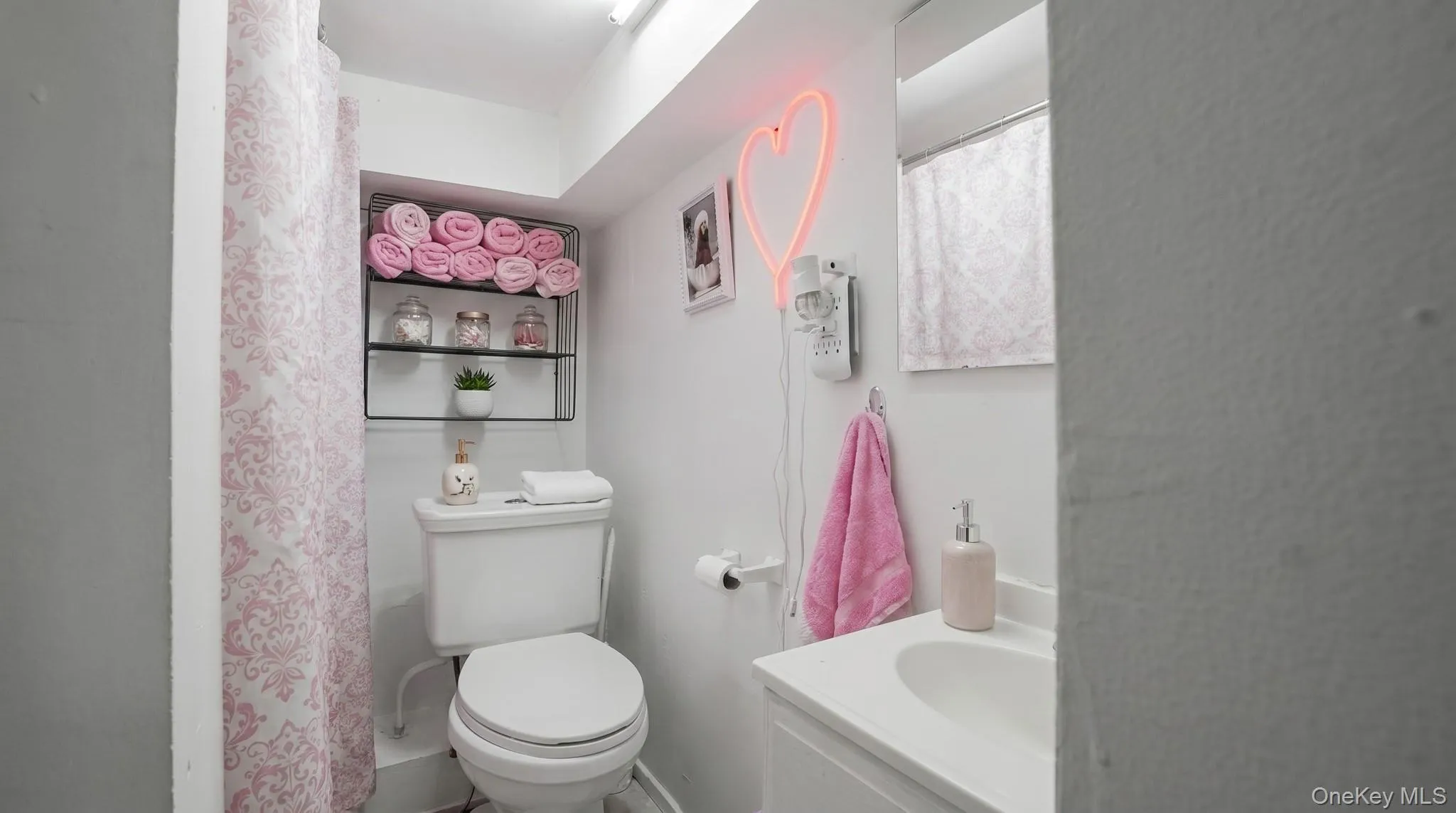 2661 Briggs Avenue, New York, NY, 5 Bedrooms Bedrooms, 9 Rooms Rooms,3 BathroomsBathrooms,Residential,For Rent,Briggs,0,1005802 2661 Briggs Avenue, New York, NY, 5 Bedrooms Bedrooms, 9 Rooms Rooms,3 BathroomsBathrooms,Residential,For Rent,Briggs,0,1005802