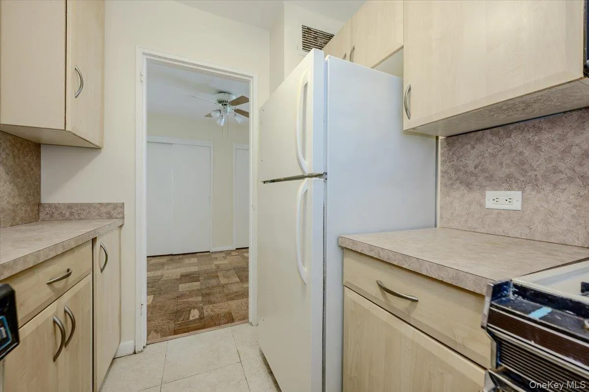 450 Shore, Long Beach, NY, 1 Bedroom Bedrooms, 3 Rooms Rooms,1 BathroomBathrooms,Residential,For Rent,Shore,0,1005806 450 Shore, Long Beach, NY, 1 Bedroom Bedrooms, 3 Rooms Rooms,1 BathroomBathrooms,Residential,For Rent,Shore,0,1005806