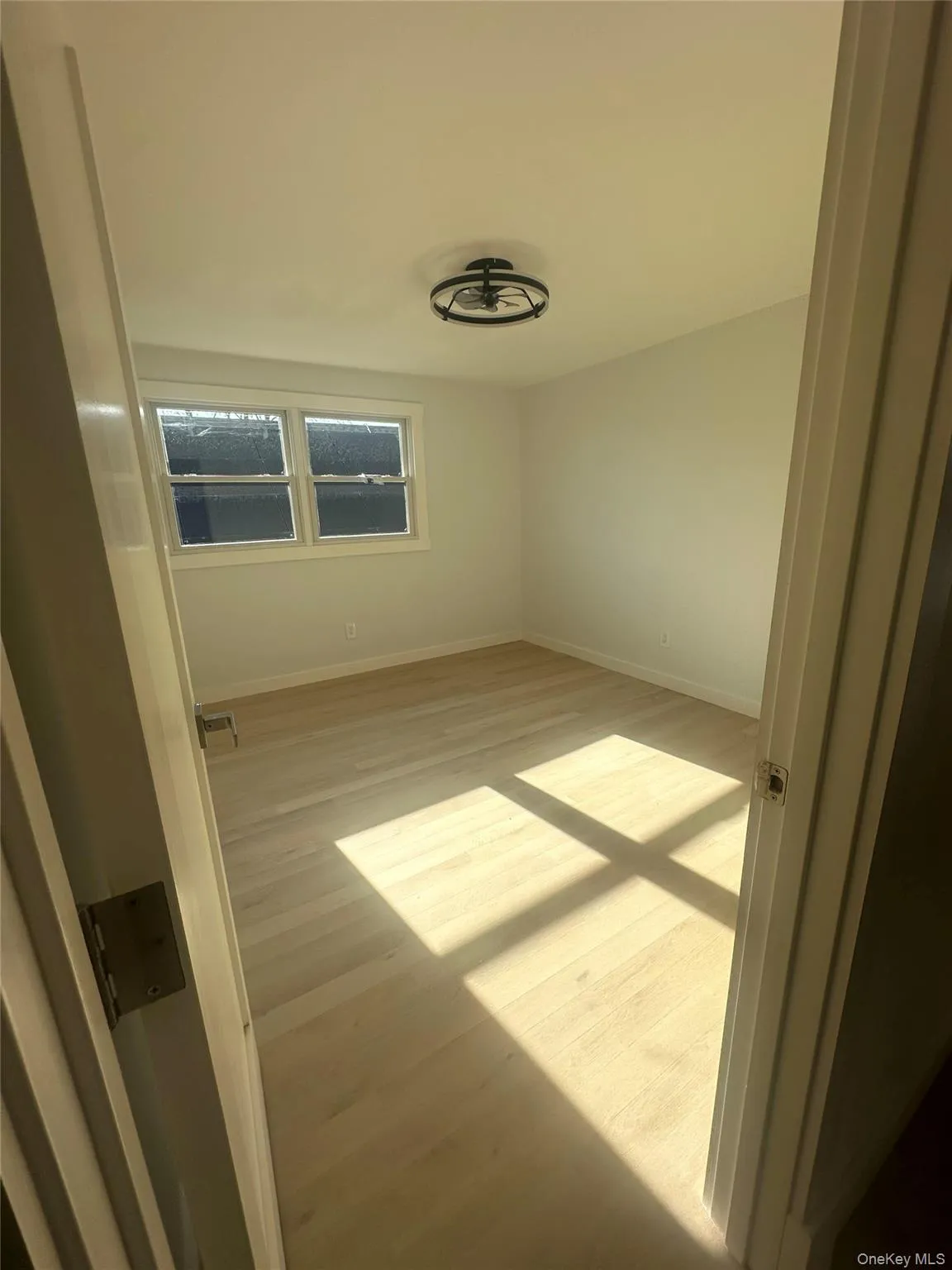 557 Hudson Street, Long Beach, NY, 2 Bedrooms Bedrooms, 5 Rooms Rooms,1 BathroomBathrooms,Residential Lease,For Rent,Hudson,0,1005817 557 Hudson Street, Long Beach, NY, 2 Bedrooms Bedrooms, 5 Rooms Rooms,1 BathroomBathrooms,Residential Lease,For Rent,Hudson,0,1005817