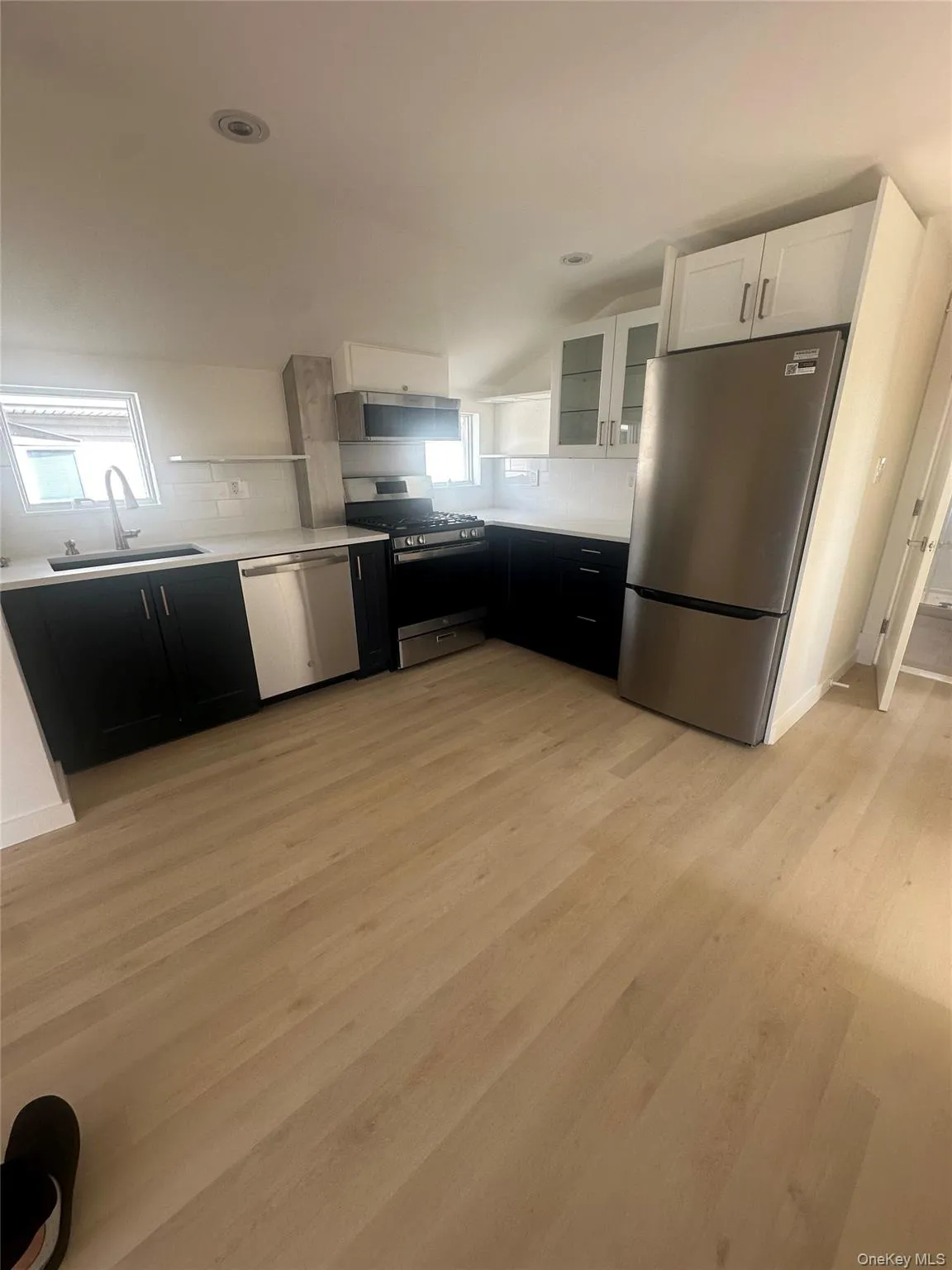 557 Hudson Street, Long Beach, NY, 2 Bedrooms Bedrooms, 5 Rooms Rooms,1 BathroomBathrooms,Residential Lease,For Rent,Hudson,0,1005817 557 Hudson Street, Long Beach, NY, 2 Bedrooms Bedrooms, 5 Rooms Rooms,1 BathroomBathrooms,Residential Lease,For Rent,Hudson,0,1005817